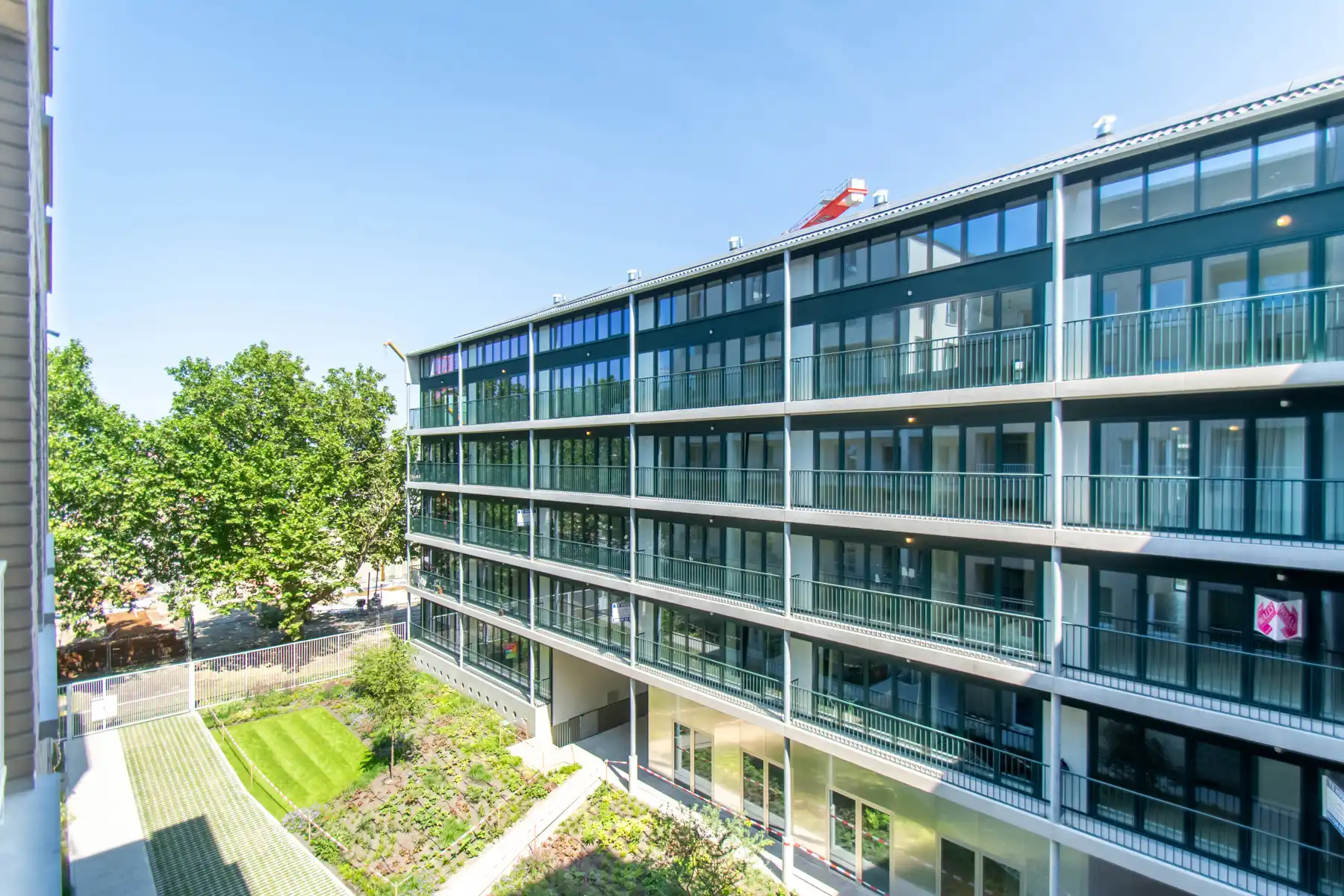 Prachtig gemeubeld 1- kamer appartement met mooi terras foto 6