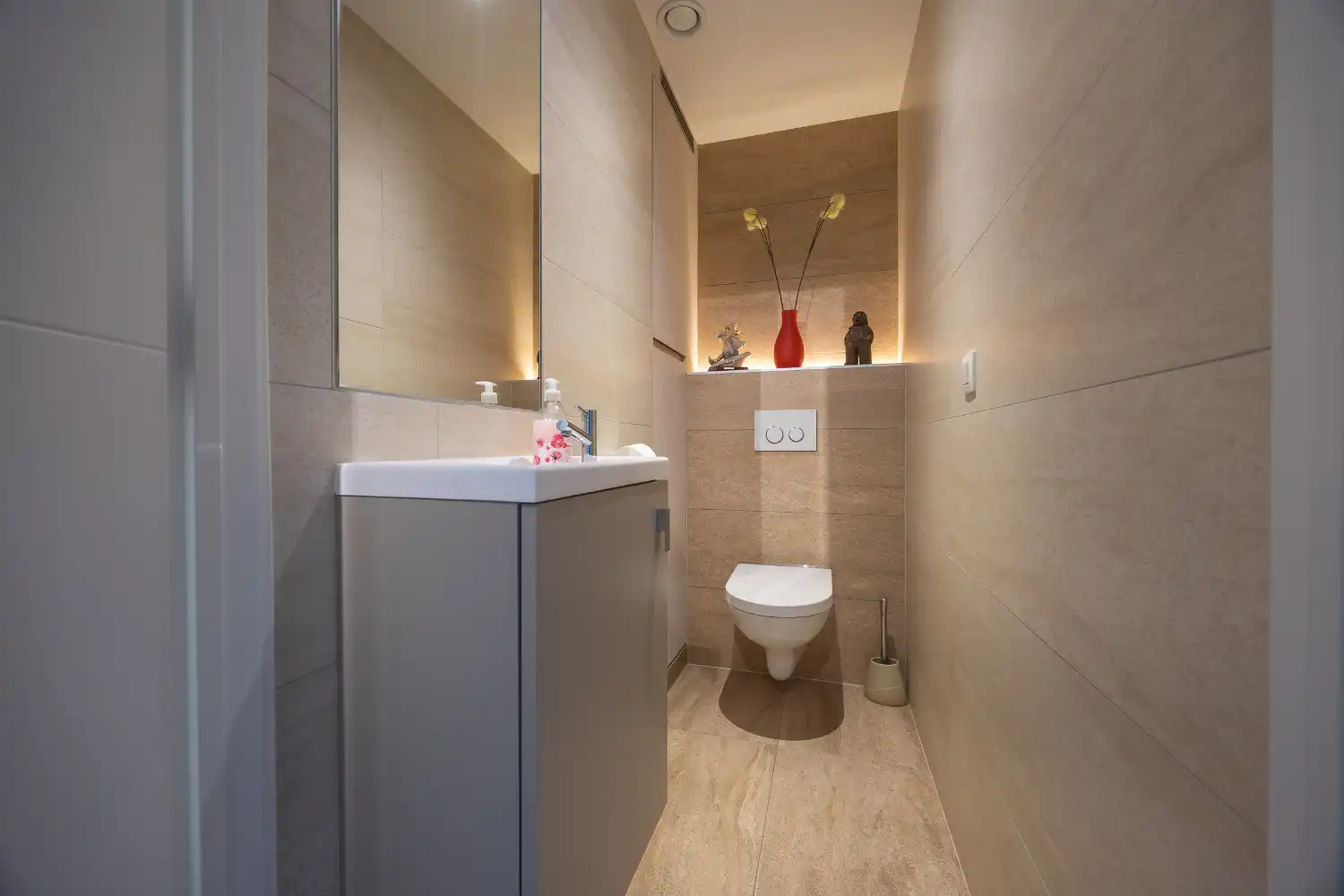 Prachtig recent appartement met 3 slaapkamers, 2 zonneterrassen en optionele privatieve parking in het centrum van Middelkerke foto 19