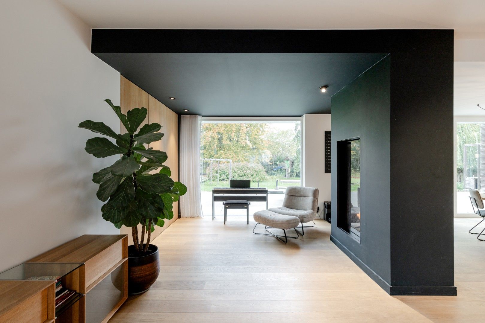 UNIEKE HIGH-END TOTAAL GERENOVEERDE WONING HARTJE HERZELE foto 13