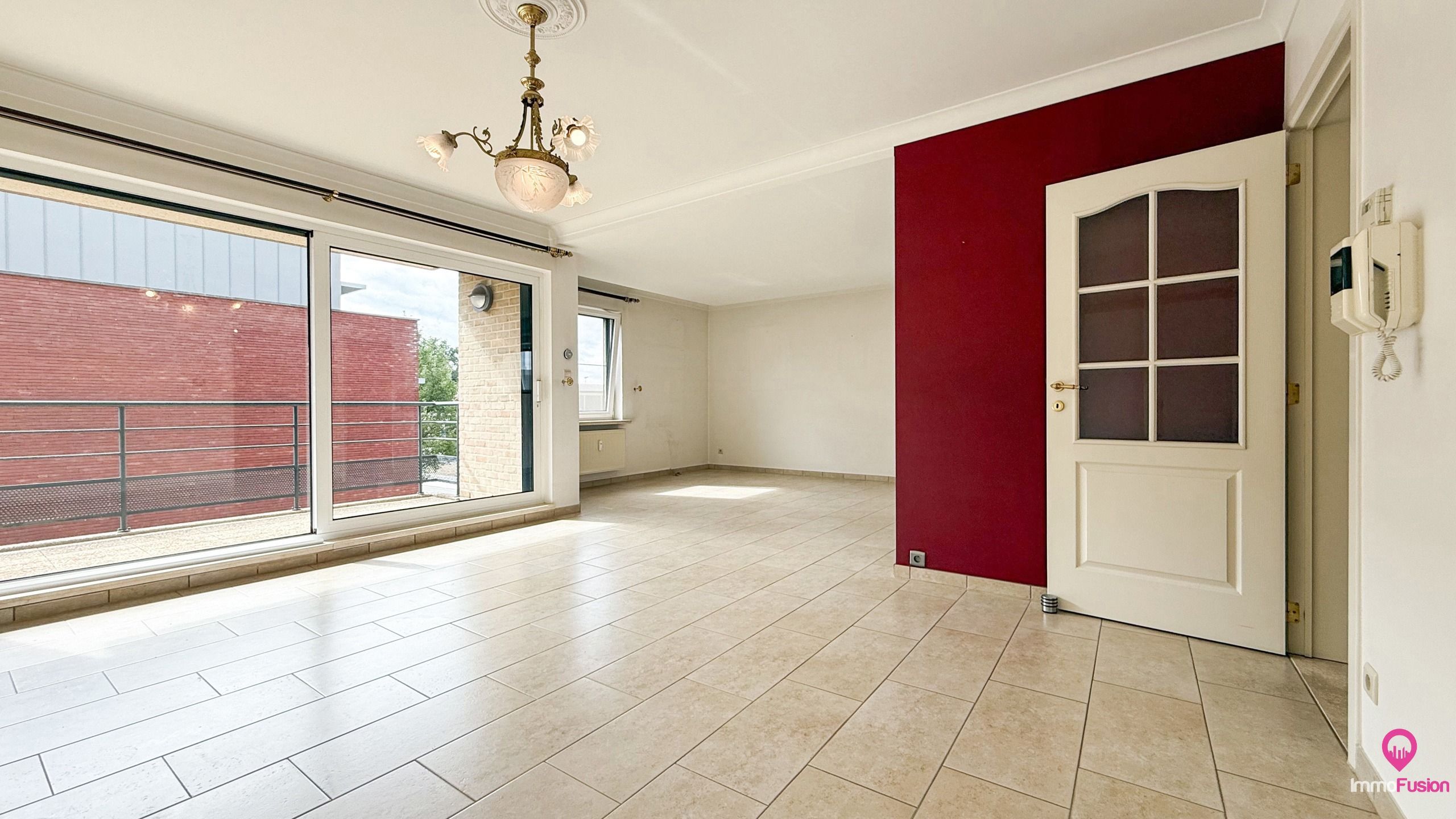 Lichtrijk appartement met zonnig terras, garage en 2slpk! foto 3