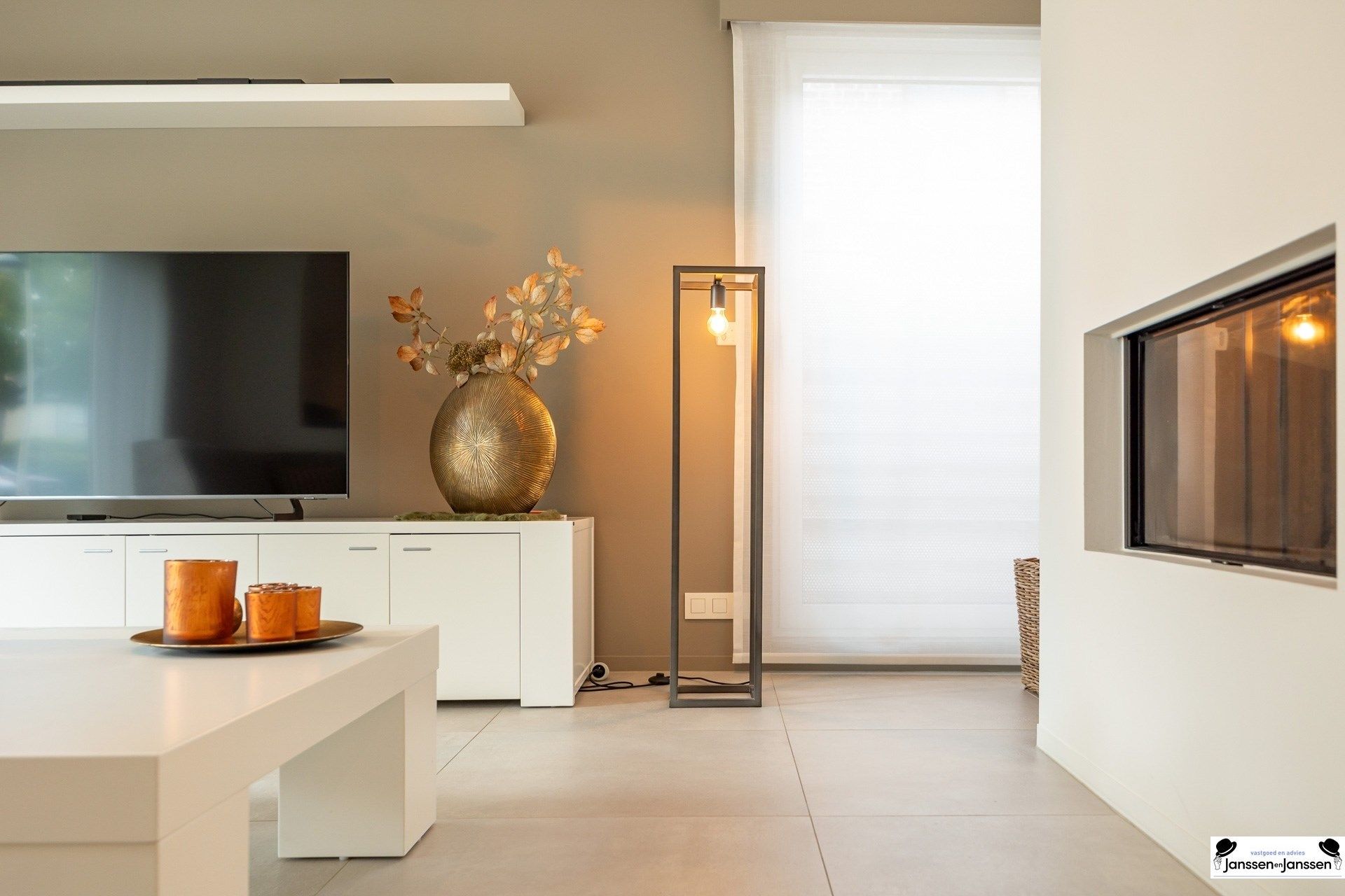 Instapklare, volledig gerenoveerde woning op royaal perceel! foto 6