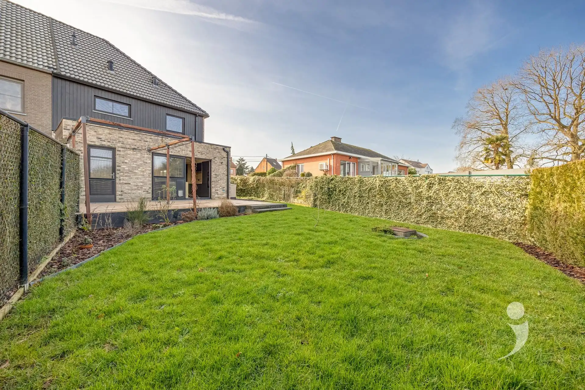 Knappe gezinswoning op een toplocatie!  foto 38