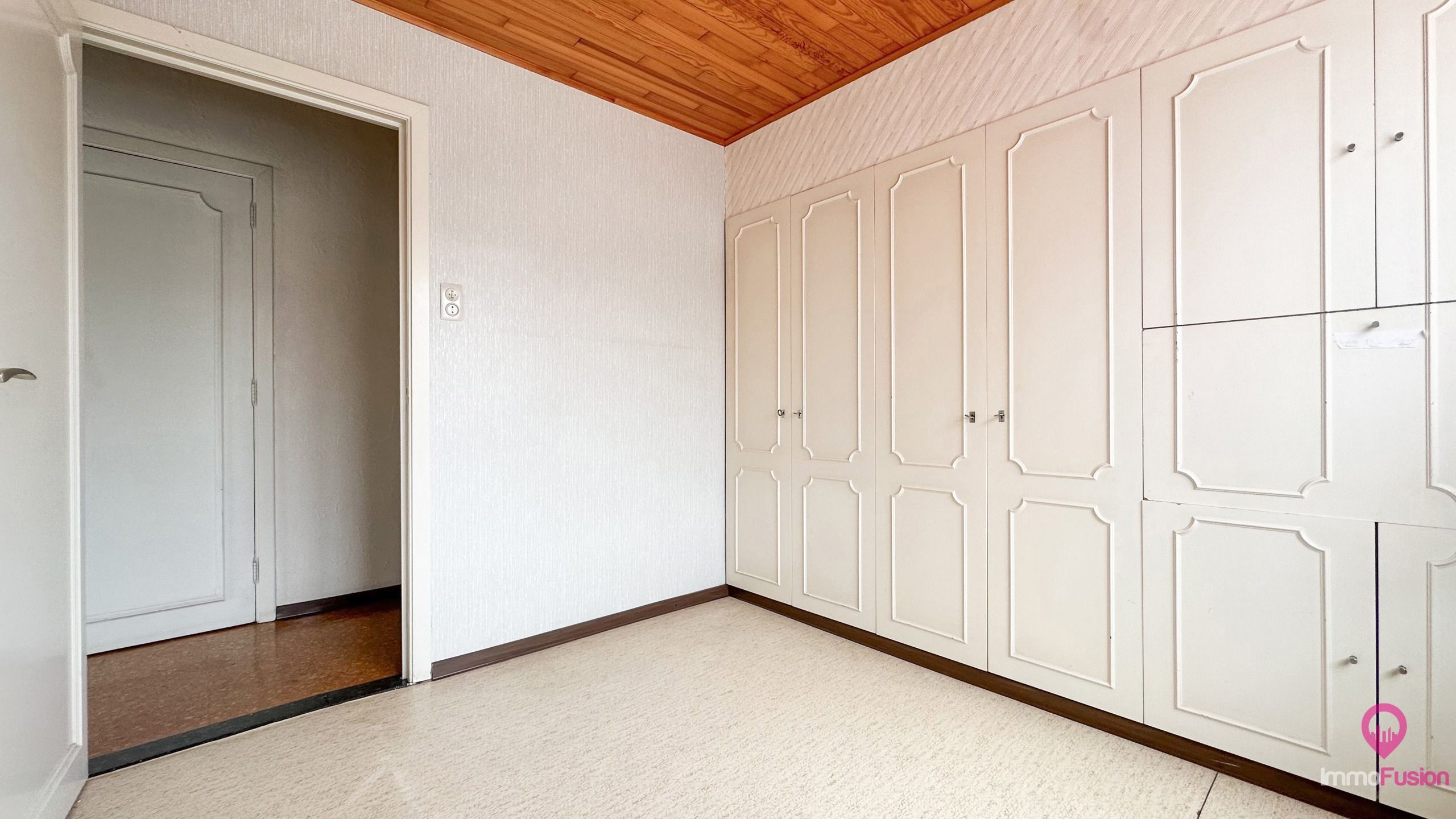 Ruime woning met 5slpk + groot perceel in bosrijke omgeving! foto 29