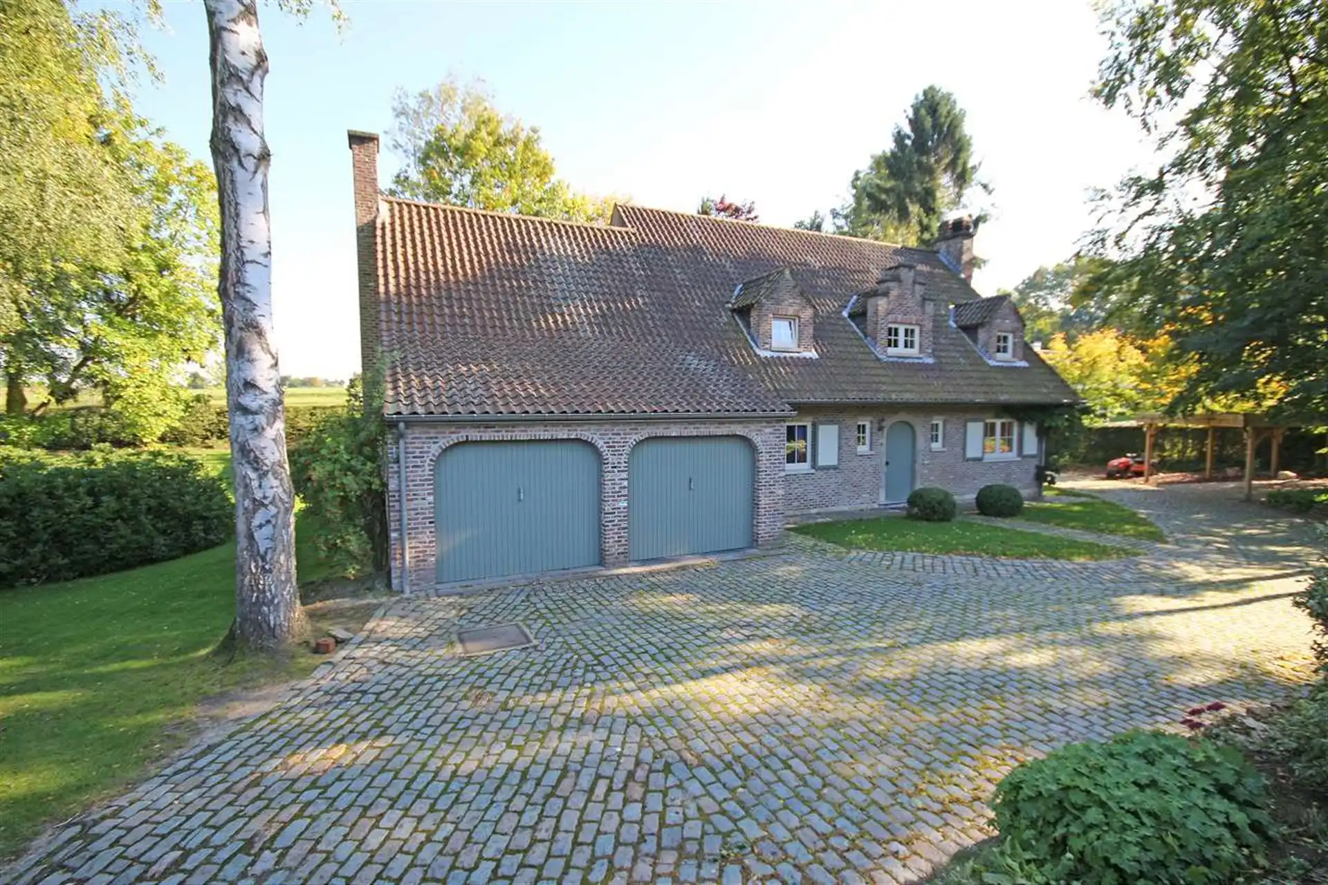 Ruime charmante villa gelegen aan de rand van het zoniënwoud foto 27