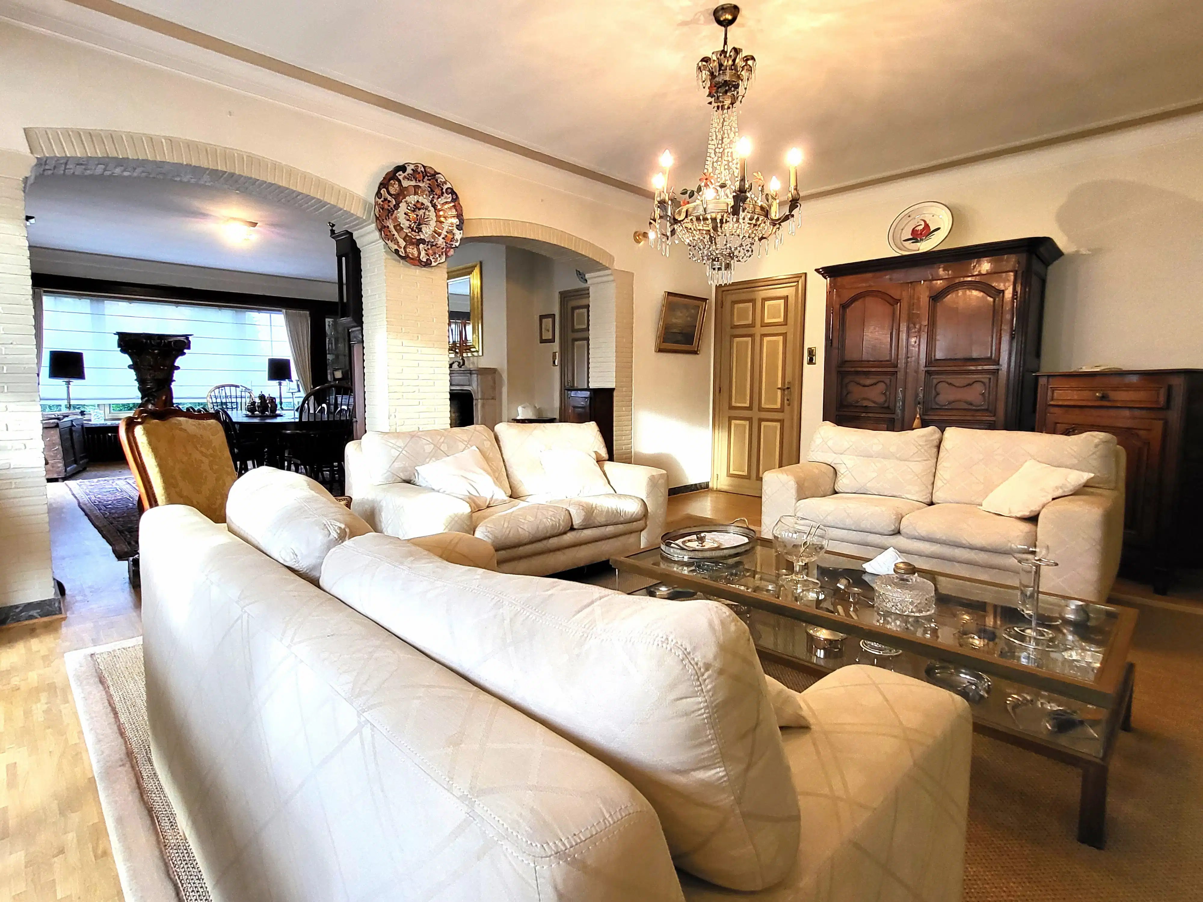 Uniek landhuis op een terrein van 3870m² met aangelegde zuidgerichte tuin en garage!  foto 16