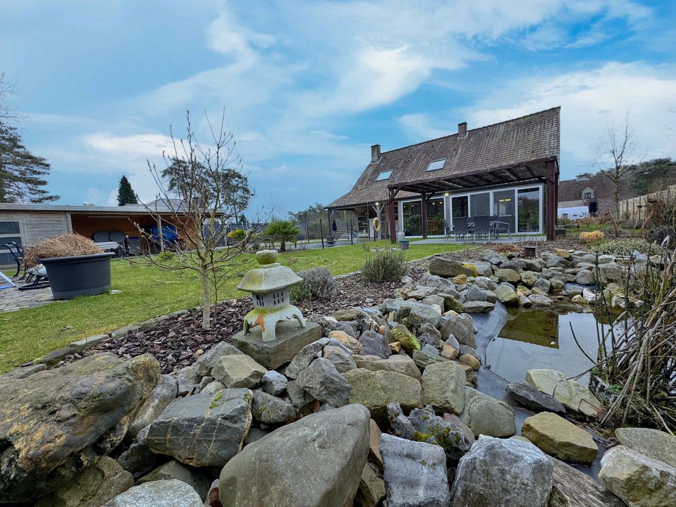 Instapklare woning met tuin aan natuurgebied foto 4