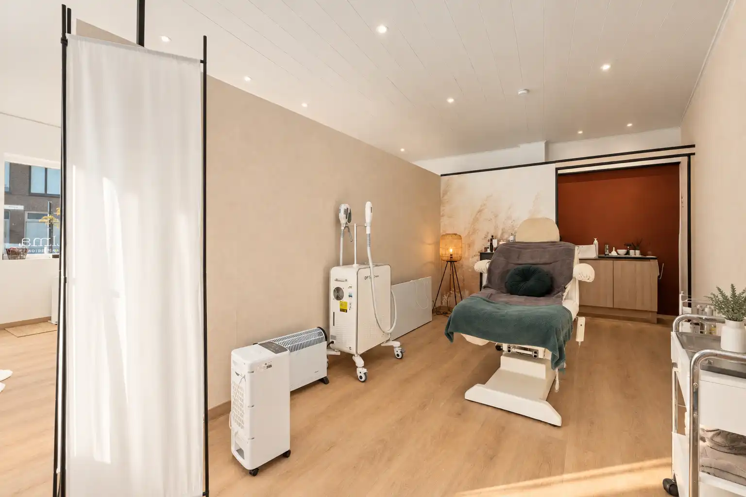 Ruim hoekhuis met poly ruimte/ 2 woonst foto 10