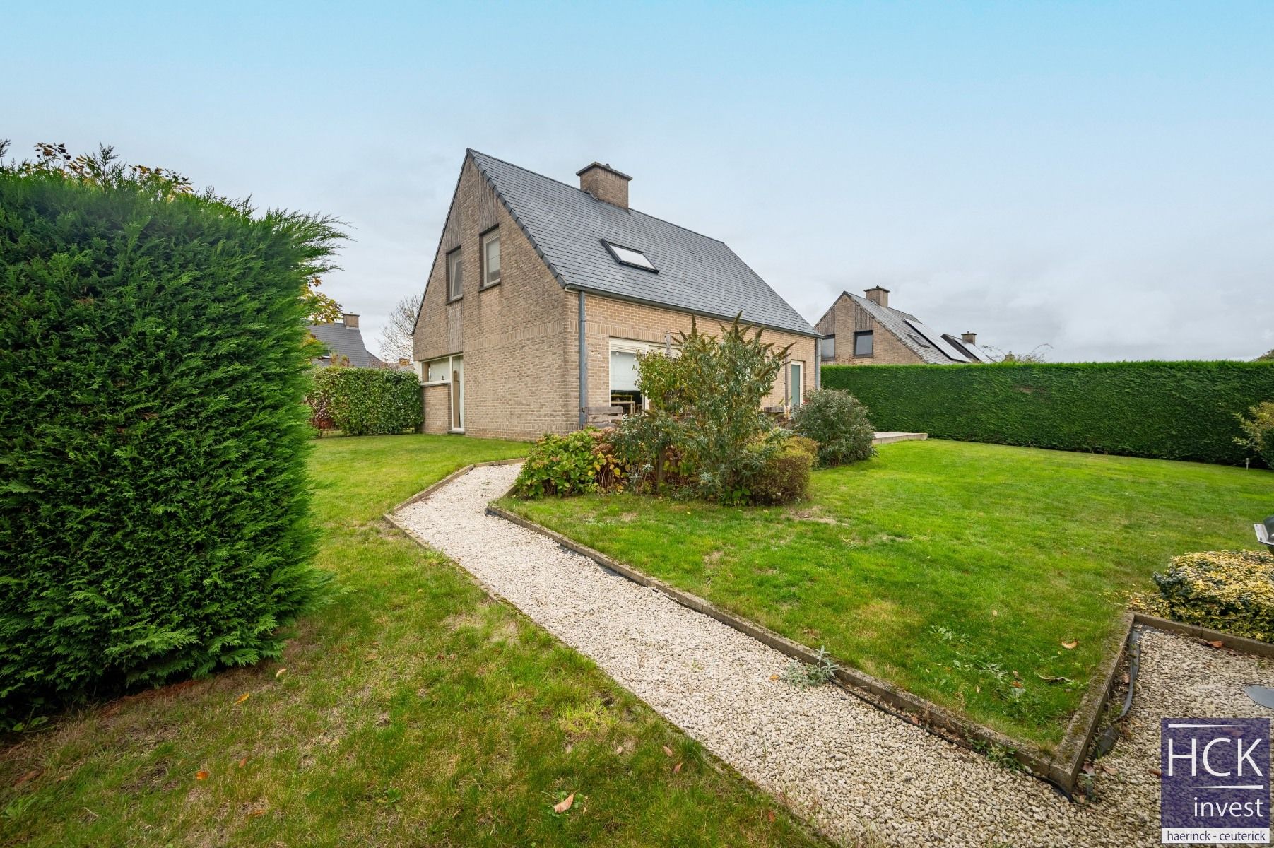 KRUISHOUTEM - Instapklare woning met 3 SLPK. op rustige ligging foto 12