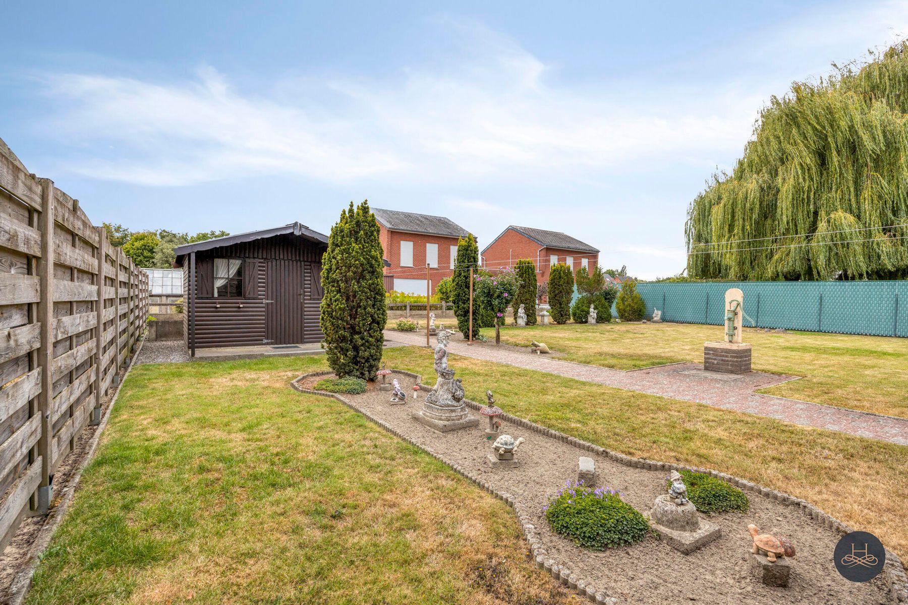 Charmante open woning met veel mogelijkheden op ruim perceel foto 27