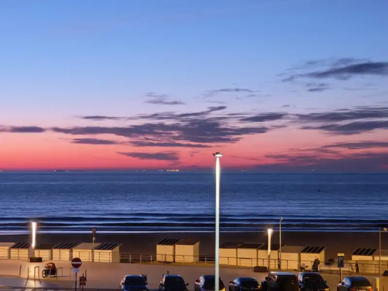 Luxe Appartement met frontaal zeezicht te koop in Oostende foto 12