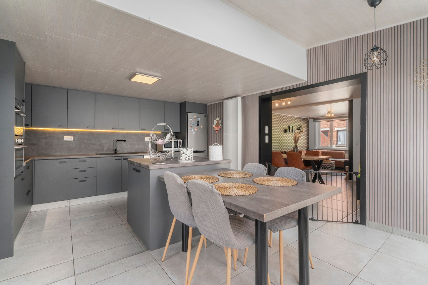 Instapklare woning nabij centrum Schellebelle foto 4