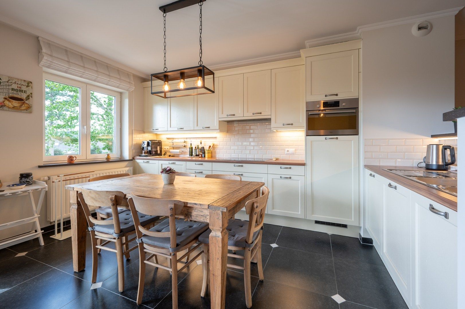 Subliem gelegen appartement met mooi terras! foto 6