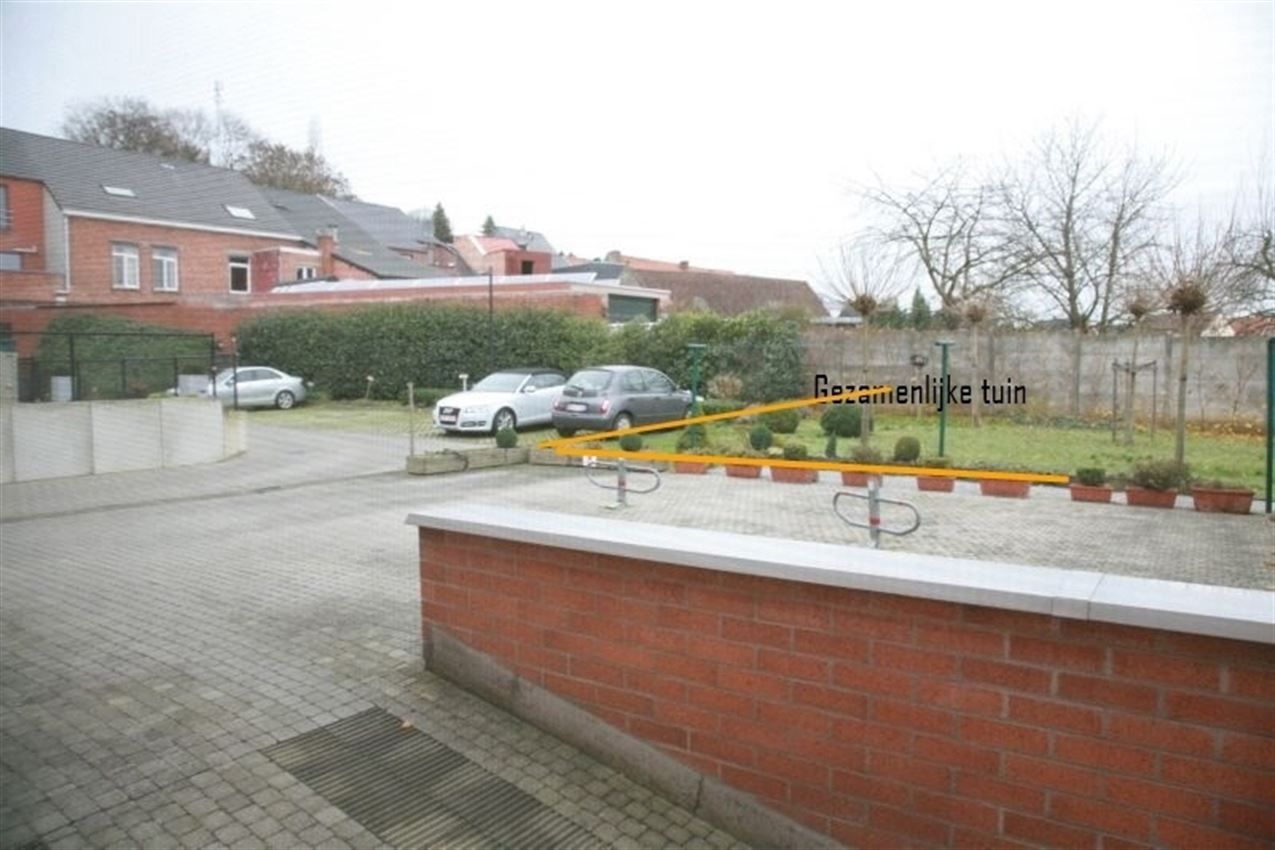 Gelijkvloers app 2 slpk. met ondergrondse brede parkeerplaats vlakbij centrum foto 13