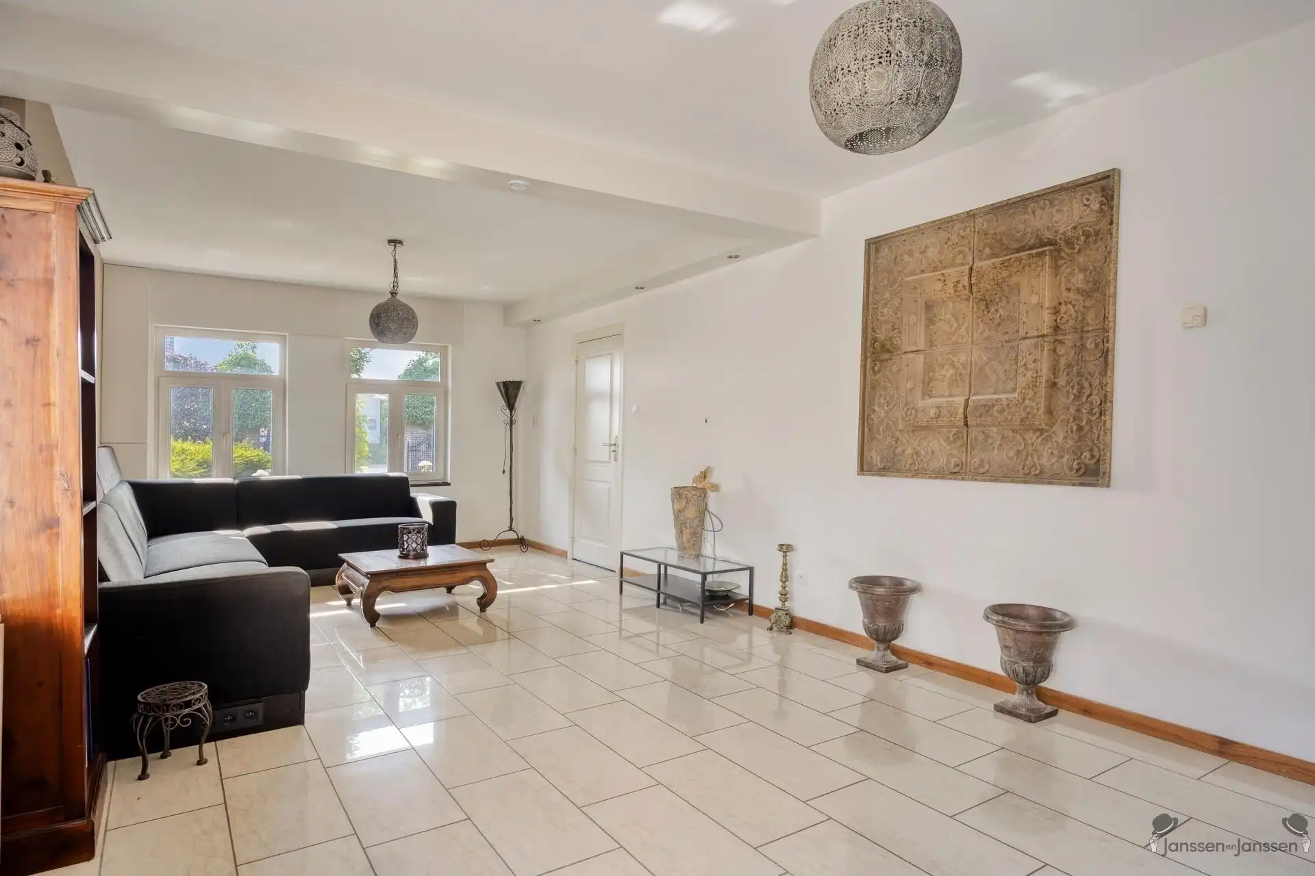 Sfeervolle villa met 5 slaapkamers, zwembad, veranda en uniek verhuurpotentieel  foto 5