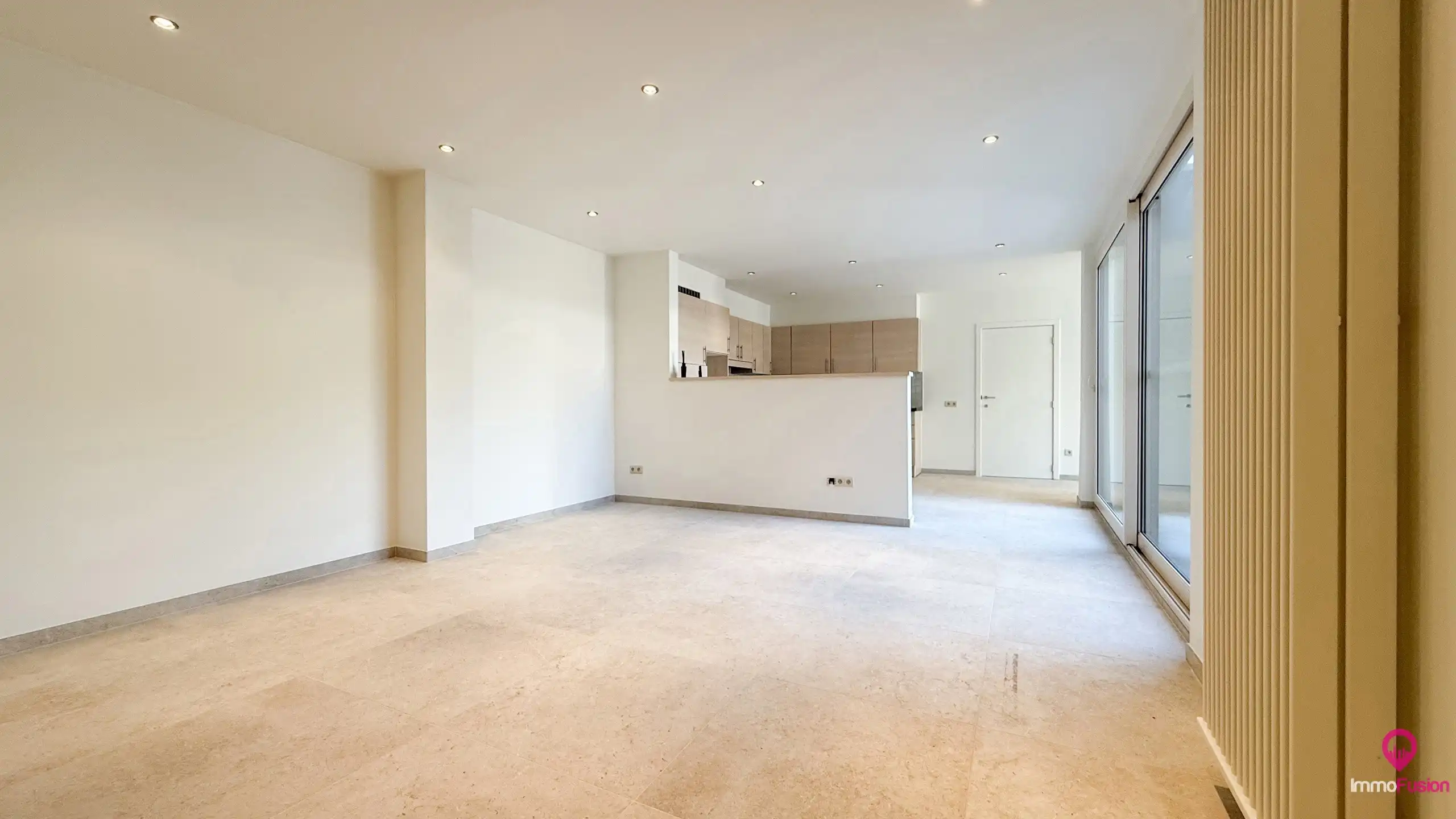 Ruim gelijkvloers appartement met tuin & garage in Beringen! foto 7