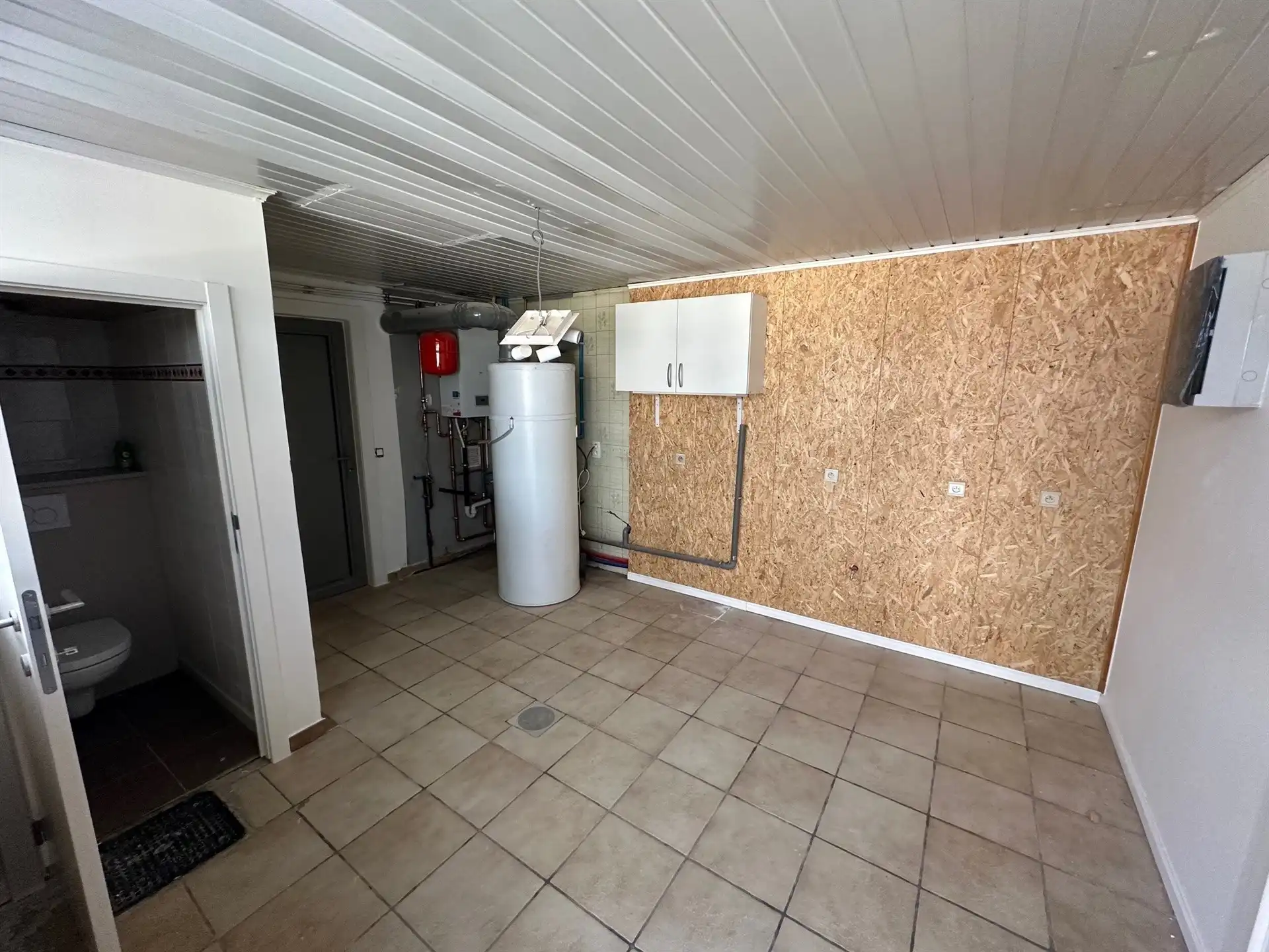 Ruime woning met 3 slaapkamers en groot terras foto 9