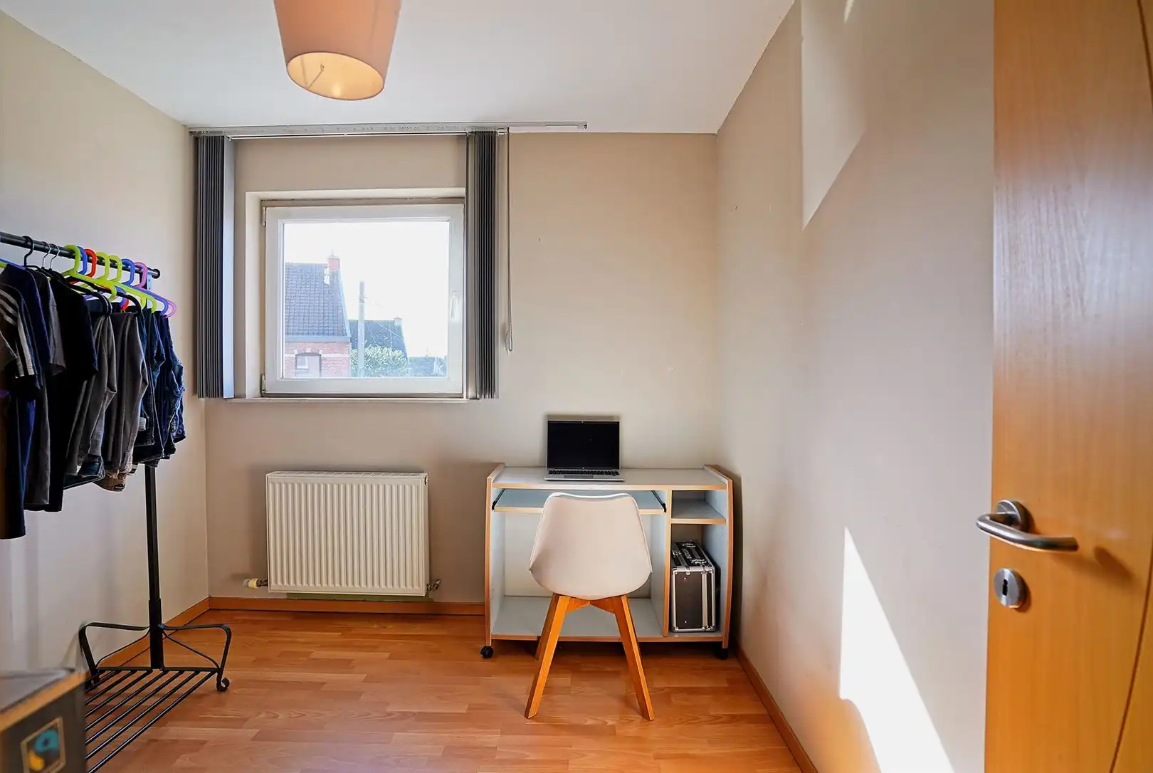 Ruim appartement met 3 slaapkamers, terras en garage te Baasrode foto 6