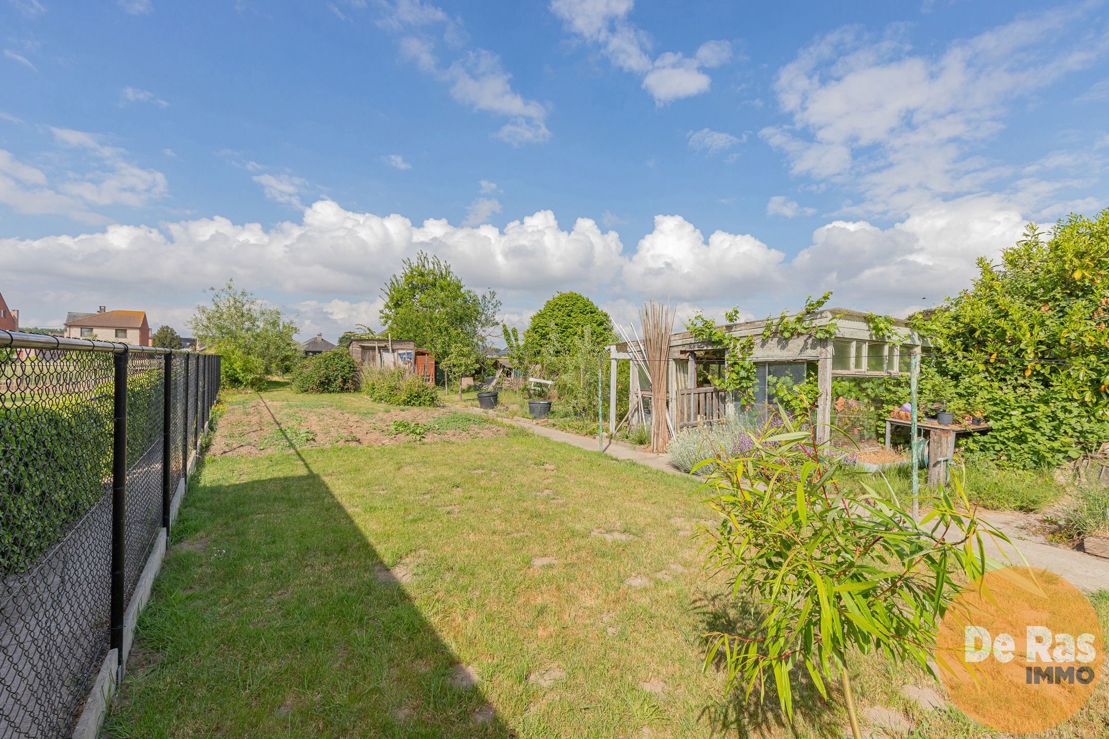 WANZELE - Te renoveren open bebouwing op perceel van 1286 m² foto 18