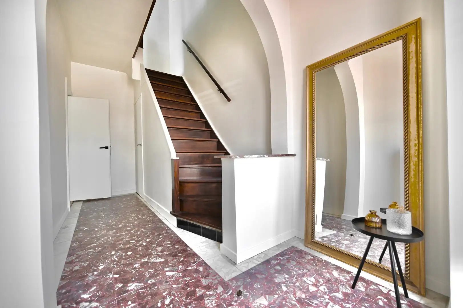 Gezellige 4-slaapkamerwoning met tuin & zwembad foto 18