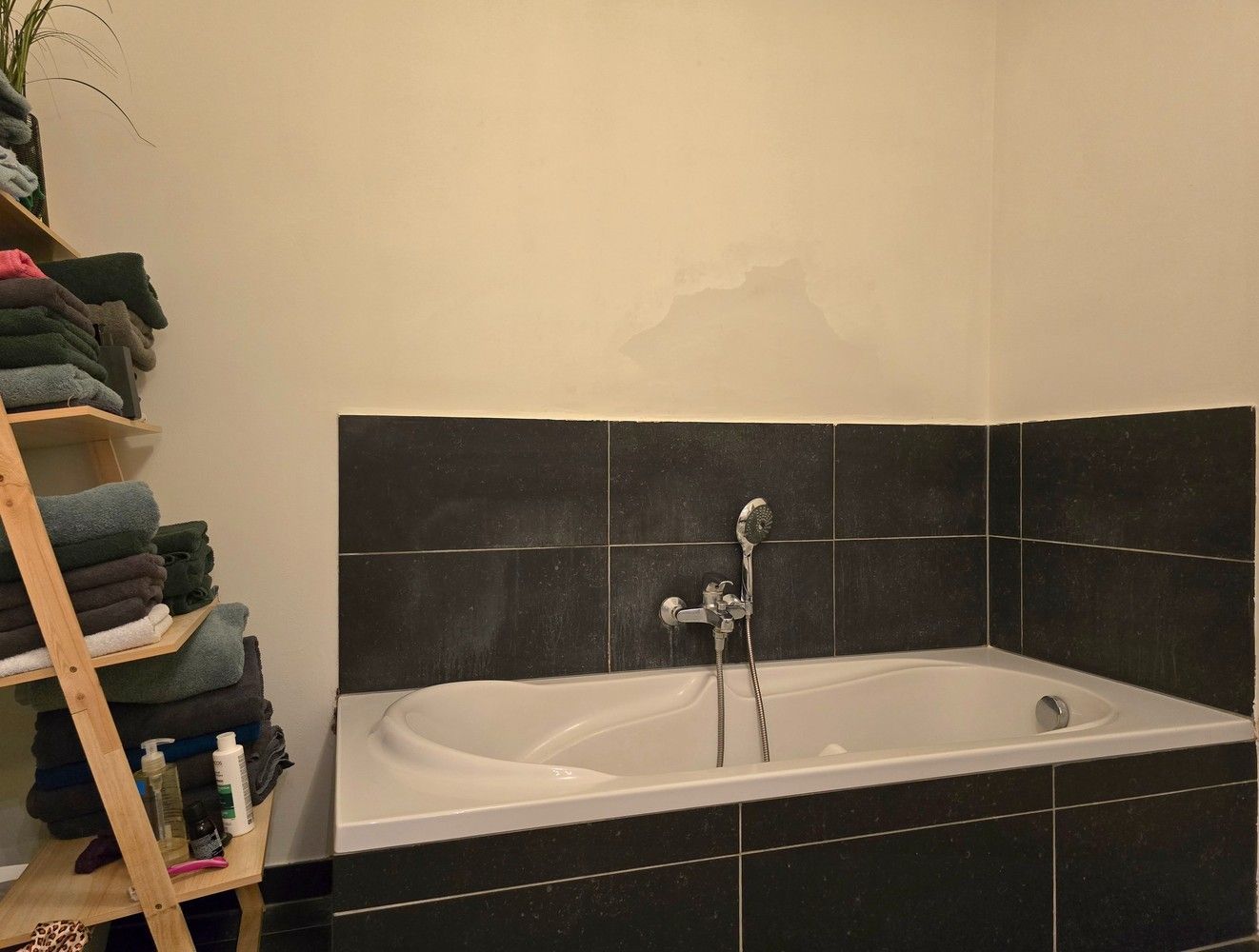 TE KOOP : instapklaar duplex-appartement met ruim terras en autostaaplaats te Heusden-Zolder foto 12
