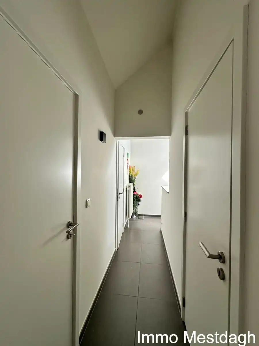 Strak & energiezuinig duplex-appartement met terras in hartje Geetbets foto 13