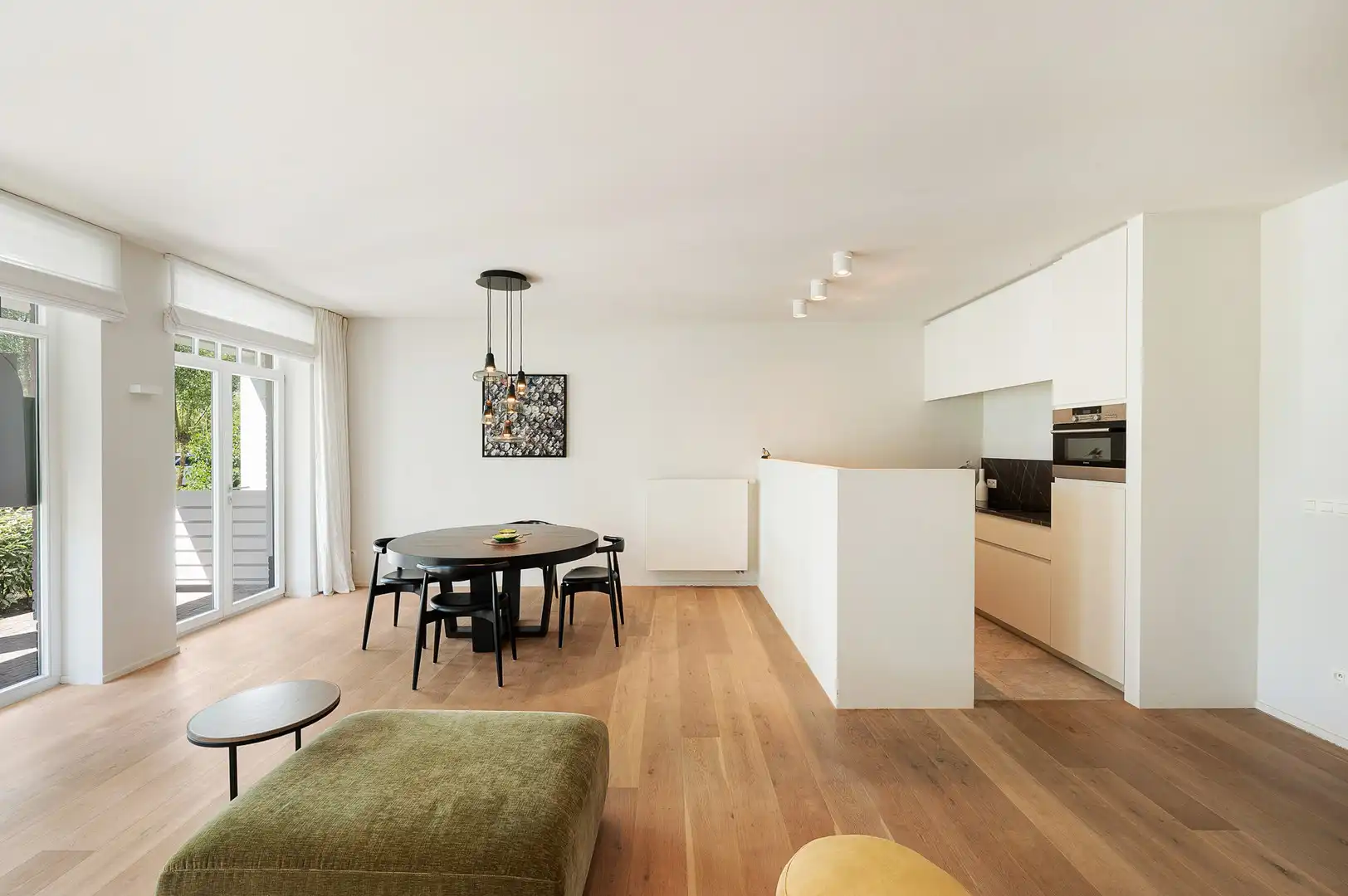 Uitzonderlijk tuinappartement met frontaal zicht op het Duinenwatermeer. foto 11