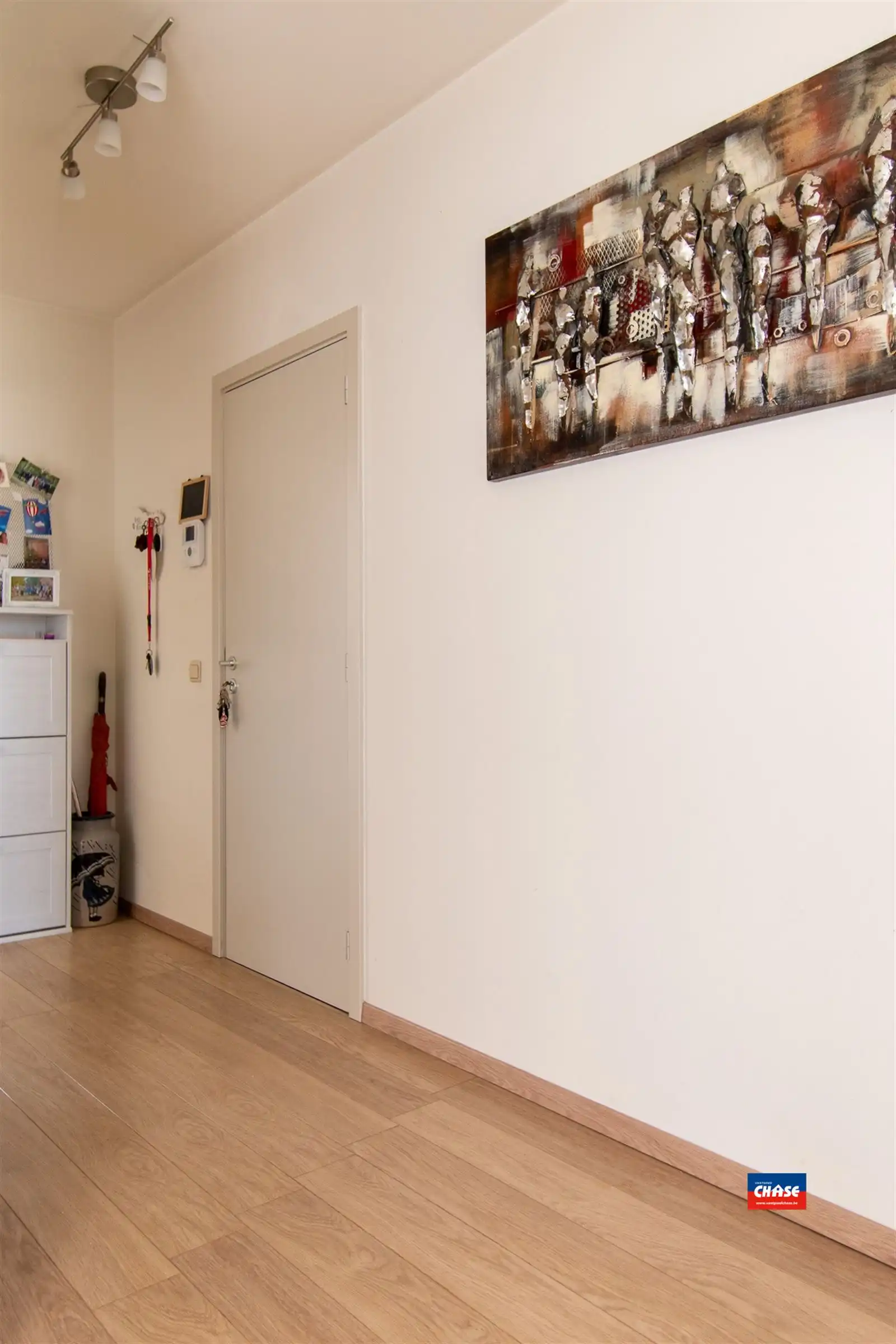 Ruim appartement met zuidterras en autostaanplaats foto 16