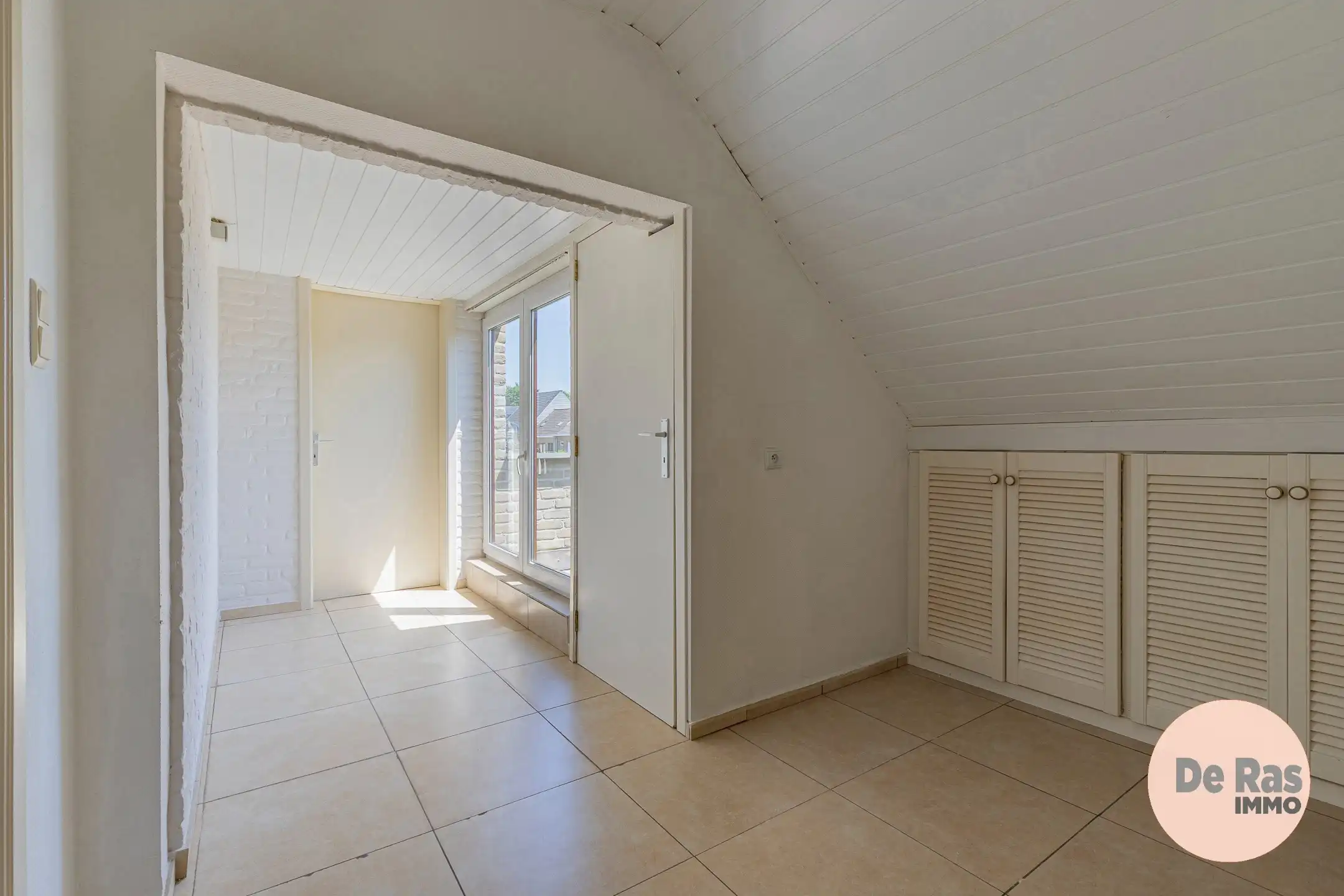 LIEDEKERKE-beletage/duplex met garage, terras op toplocatie  foto 23