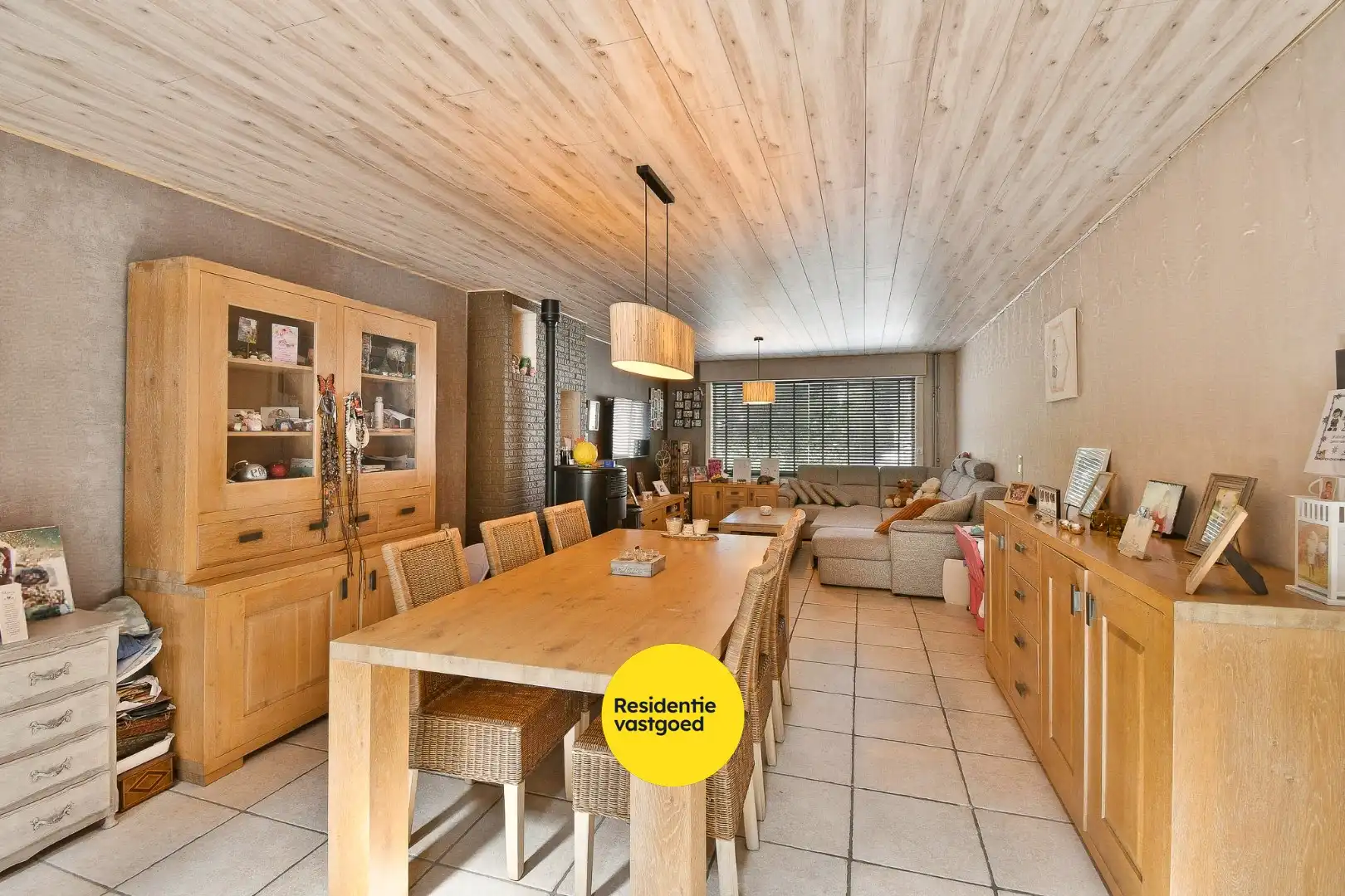Woning met drie slaapkamers, garage en zonnige tuin foto 3