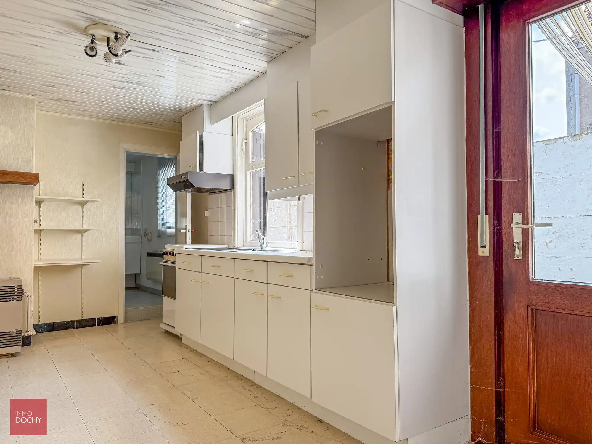 Centraal gelegen handelswoning (voormalige juwelierszaak) | Bavikhovedorp foto 5