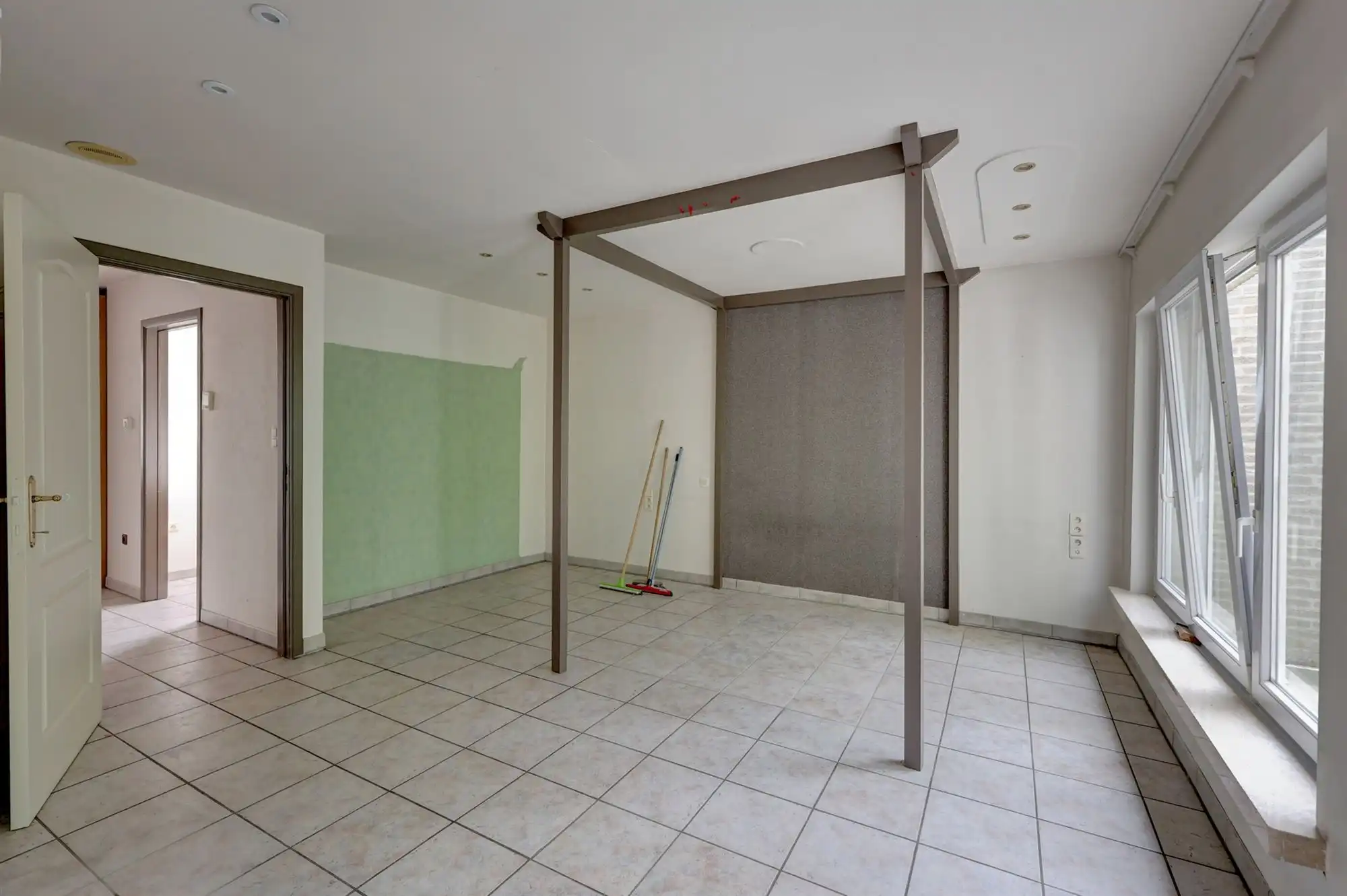 Opslagloods met polyvalente ruimte in Ranst foto 21