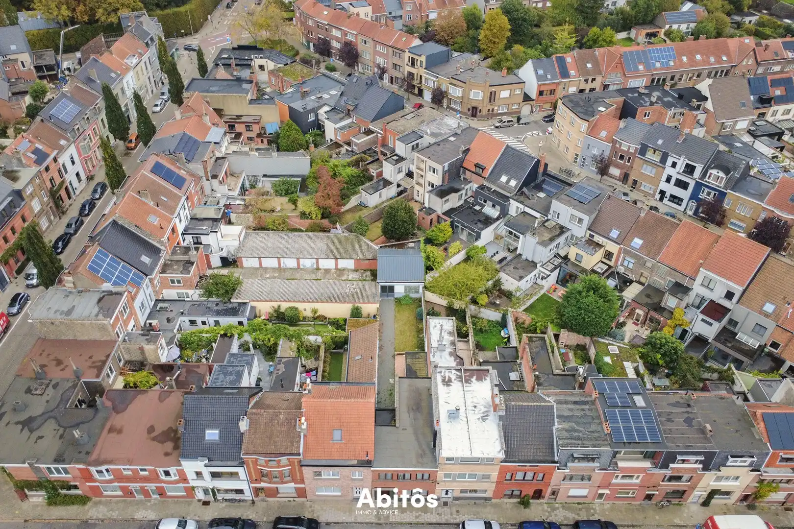 Gezinswoning met uitzonderlijke tuin en atelier vlakbij Gent foto 37
