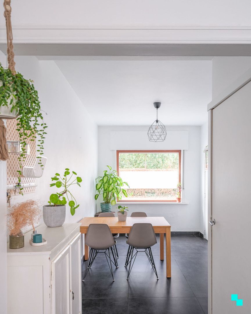 Charmante op te frissen woning met drie kamers en zonnige tuin foto 4