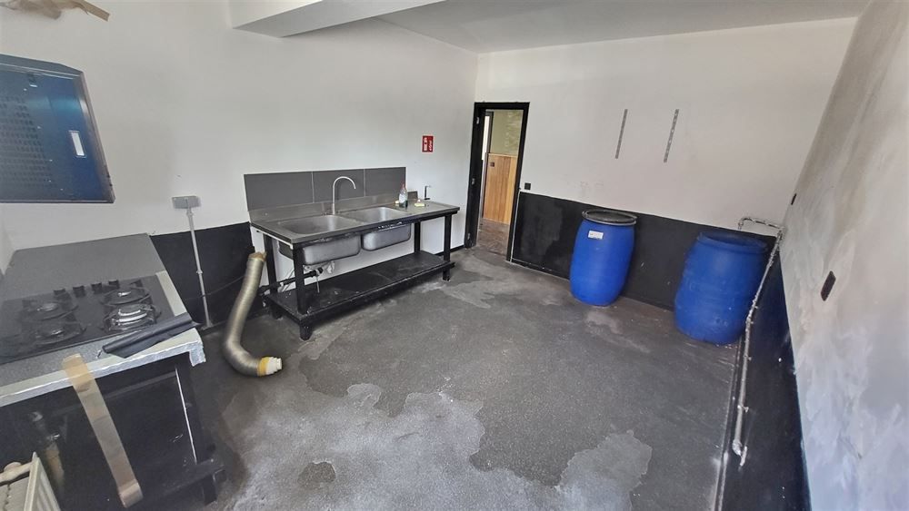 Goed gelegen commerciele ruimte | Merksem foto 12