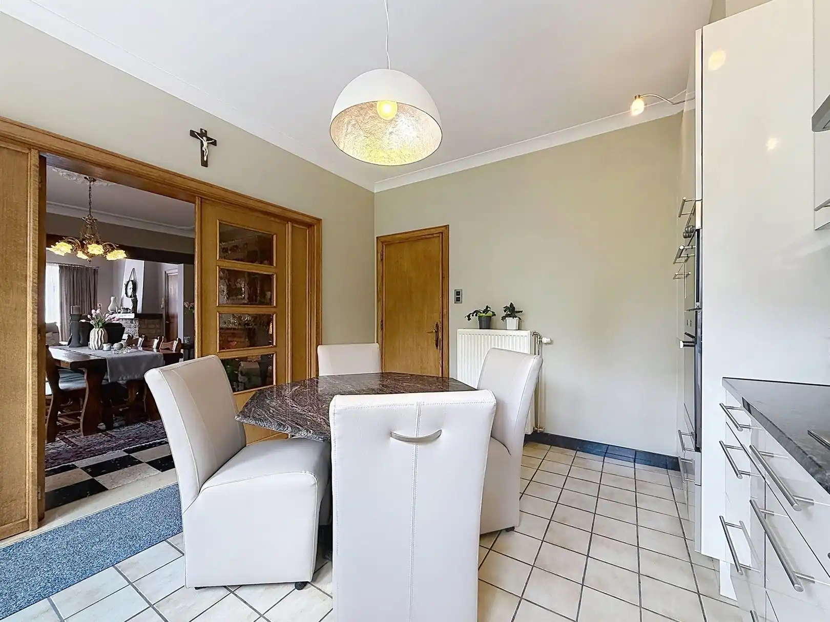 Ruime woning met extra woon- of werkpotentieel  foto 45
