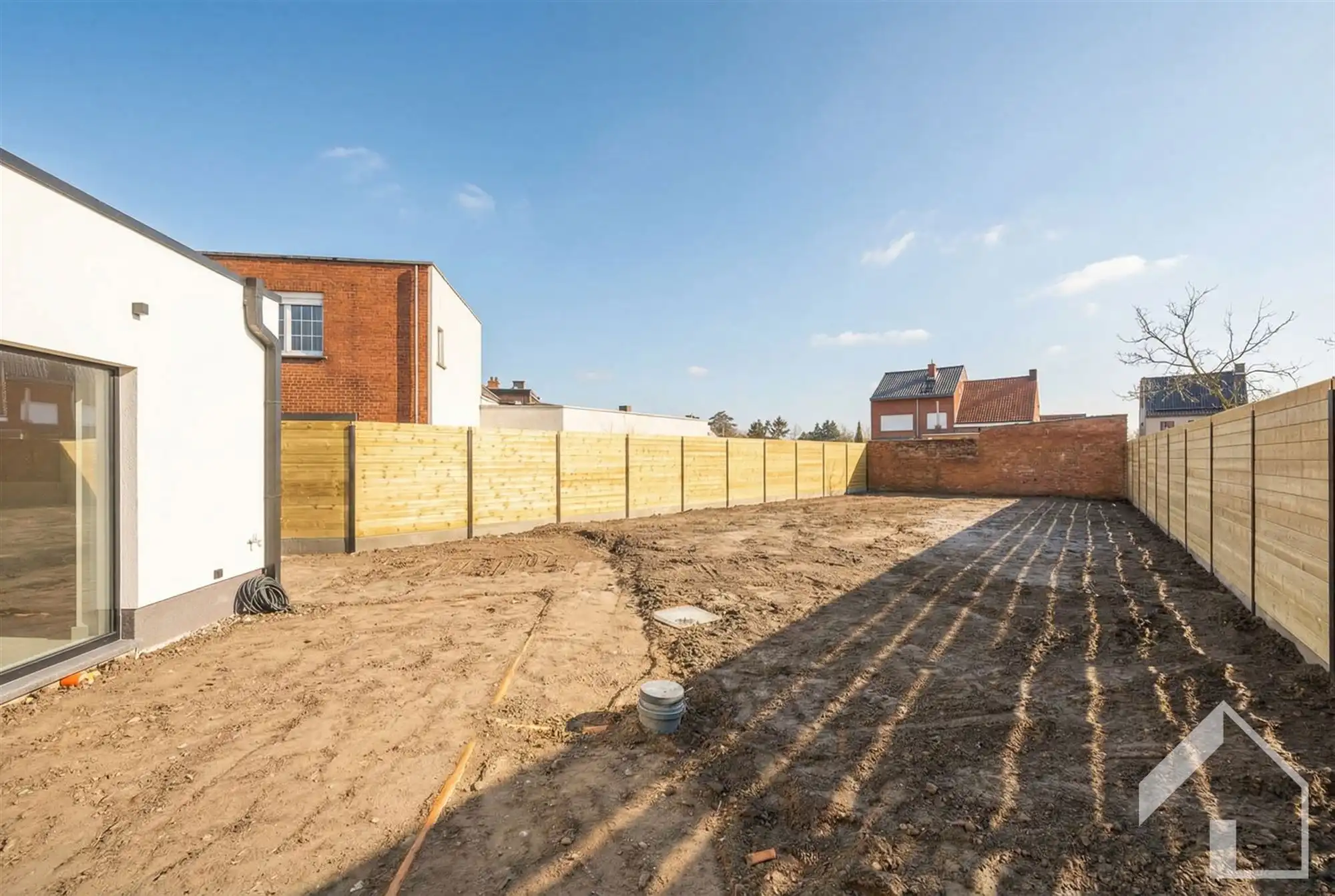 Recent gerenoveerde woning met hoogwaardige materialen foto 20