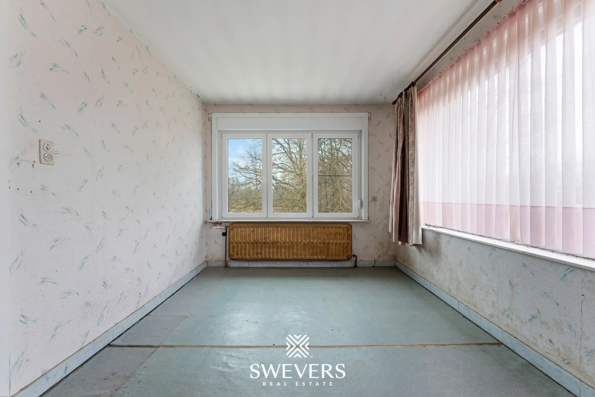 Bel-etage woning, 3 slpk, met aansluitende weide en vergunde stallingen en aparte weide, in totaal op 85a52ca foto 15