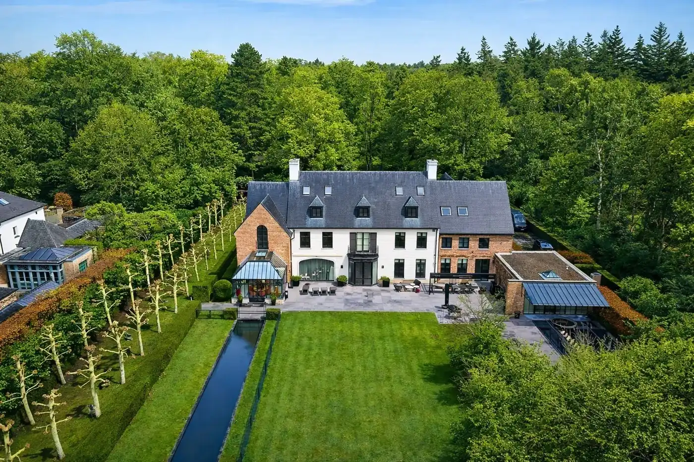 Een tijdloze topvilla op één van de meest prestigieuze locaties. foto 2