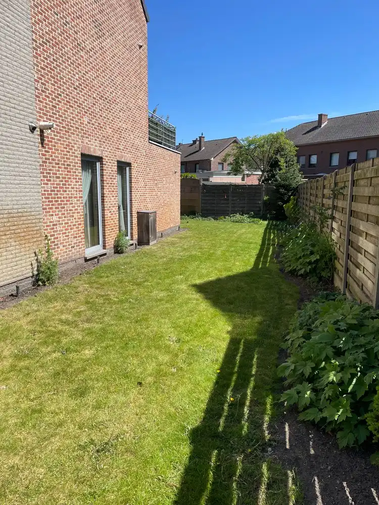 Gelijkvloers appartement met 2 slaapkamers + terras + tuin foto 20