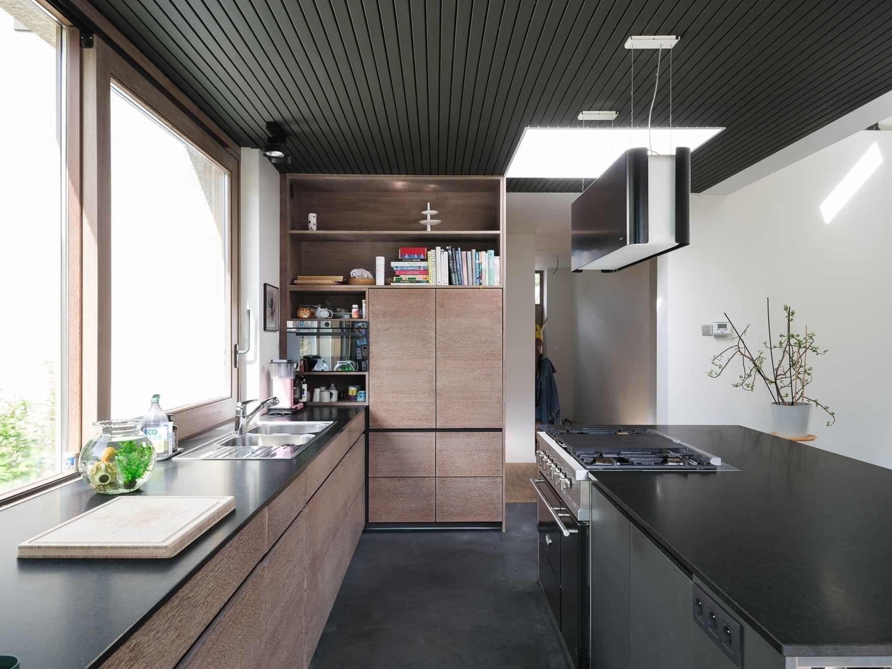 Unieke karaktervolle woning met moderne afwerking in Bottelare. foto 5