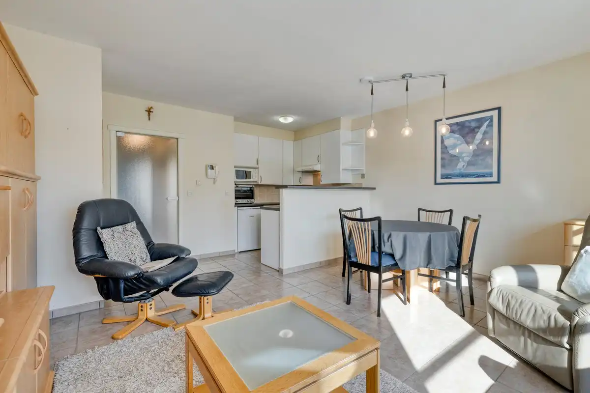Charmant twee slaper kamer appartement in het hartje van Koksijde met aankoopmogelijkheid van een garage! foto 9