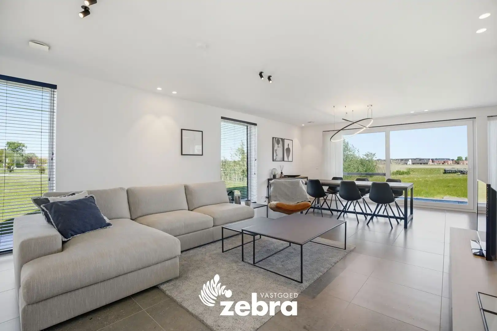 Moderne nieuwbouwwoning nabij stadsrand Roeselare. foto 3