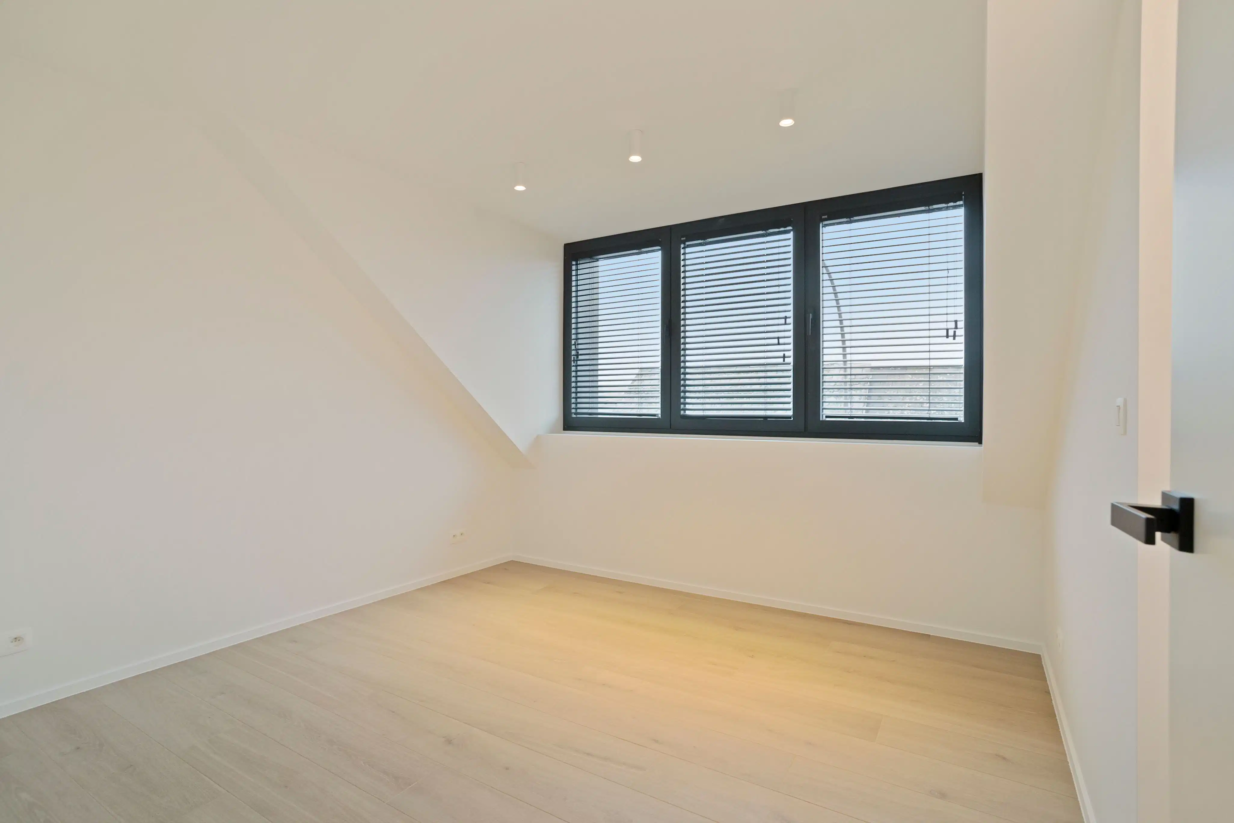 Appartement Te Huur foto 17