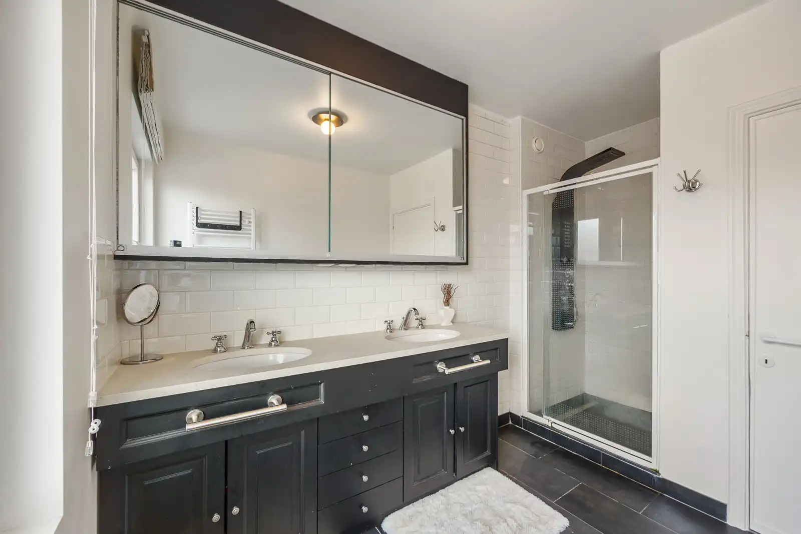 Instapklare woning met 3 slaapkamers op een TOPlocatie te Schoten! foto 10