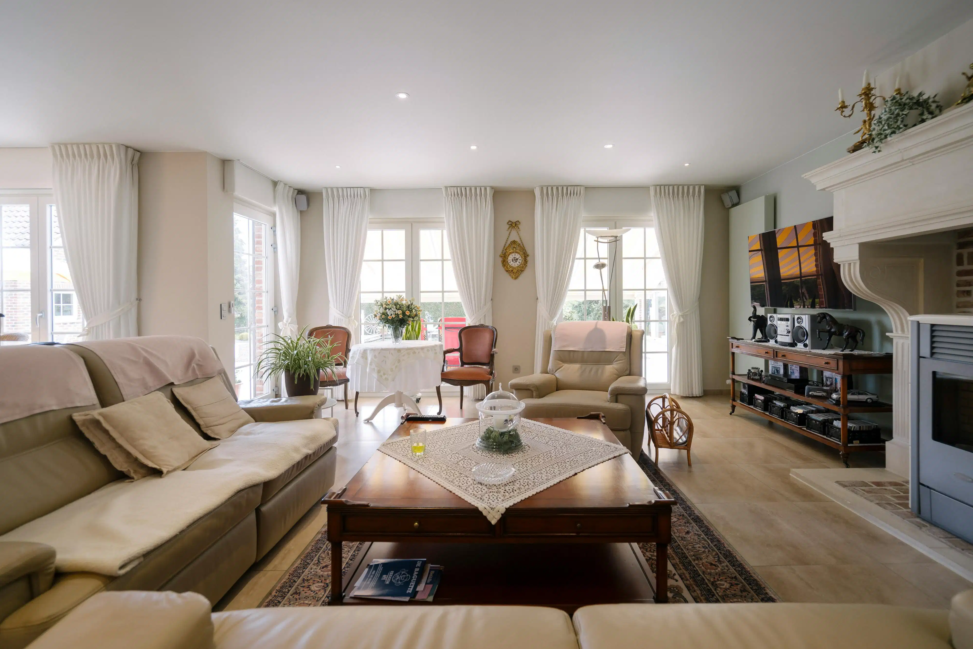 Landelijke villa met bijgebouwen op rustige, groene ligging foto 19