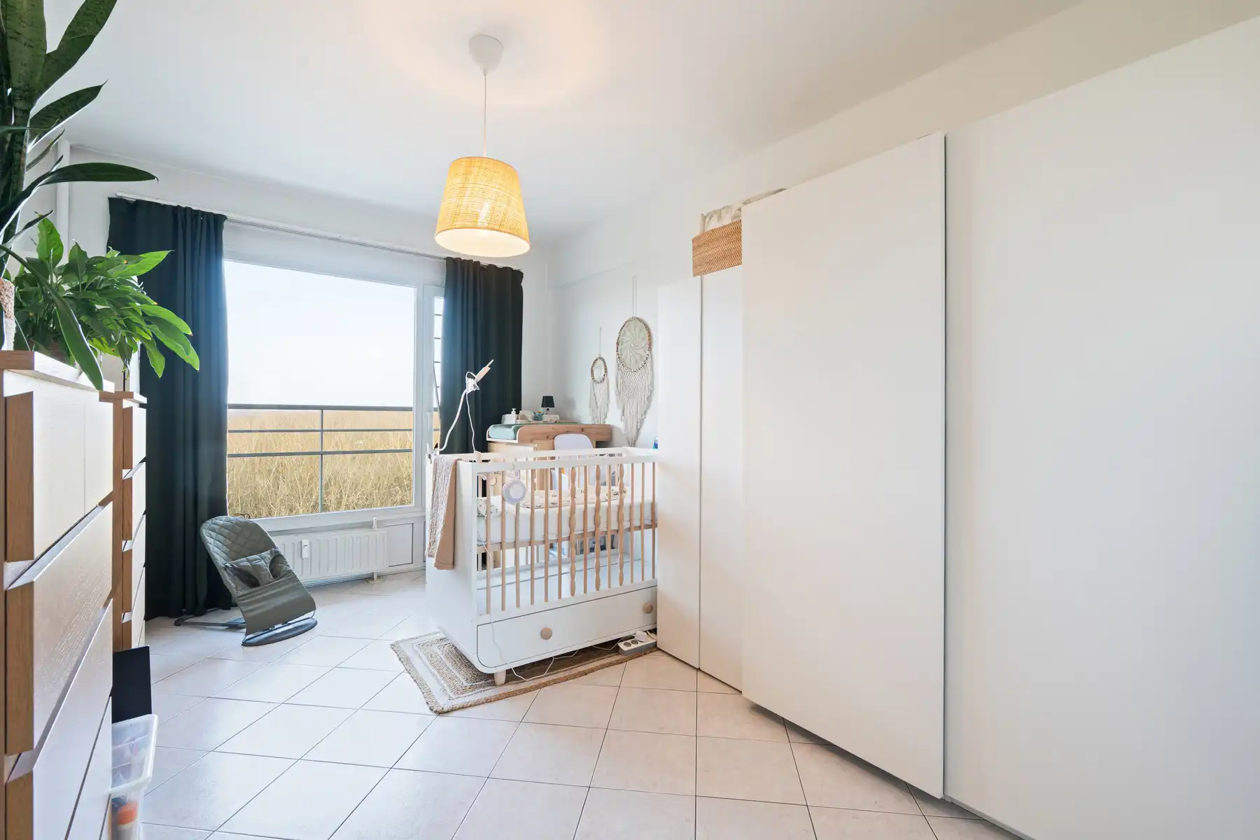 Sky-high Living in Anderlecht: Modern 2-Slpk Appartement met Fenomenaal Uitzicht foto 18