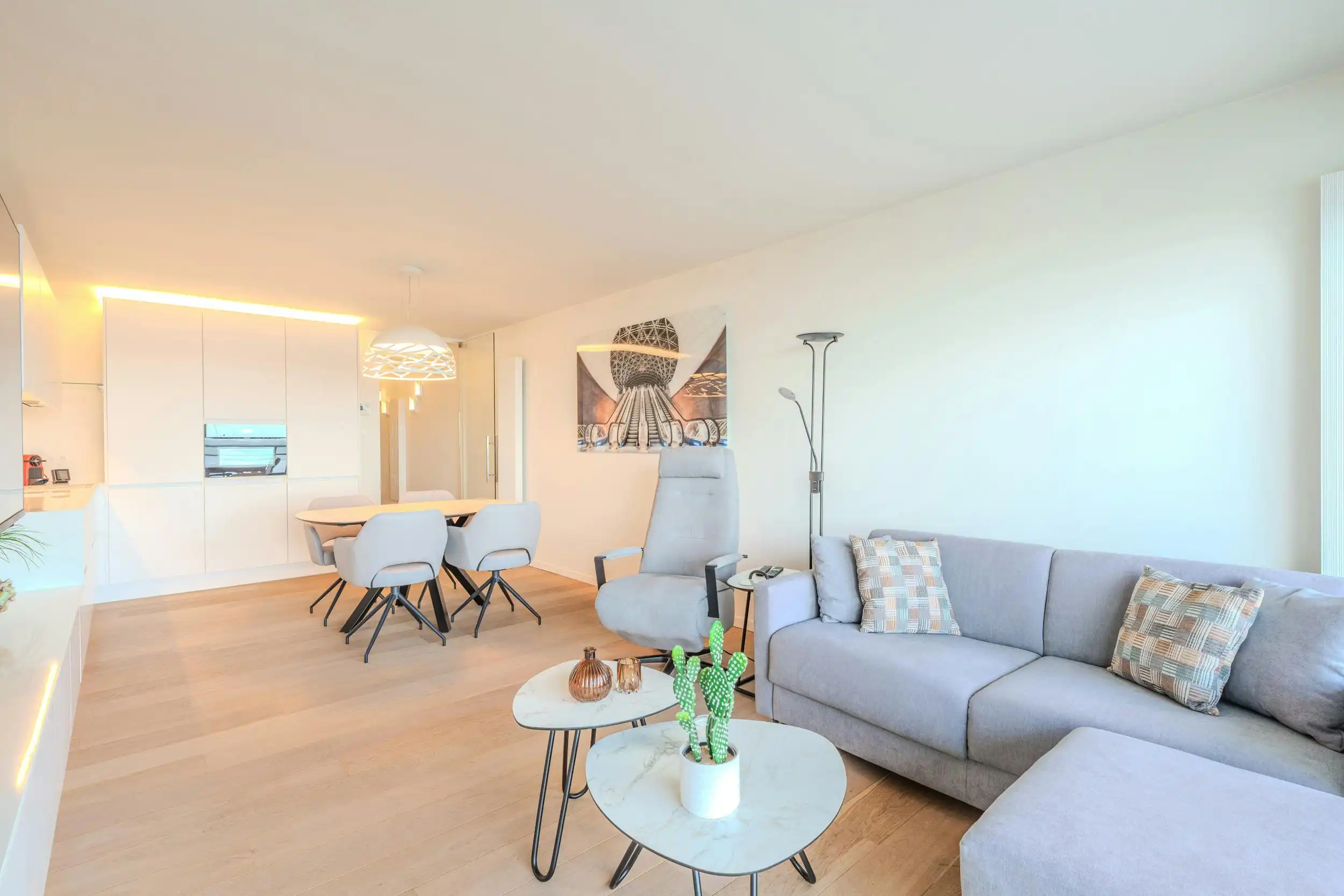 Prachtig éénslaapkamer appartement te koop op de Zeedijk te Middelkerke! foto 5