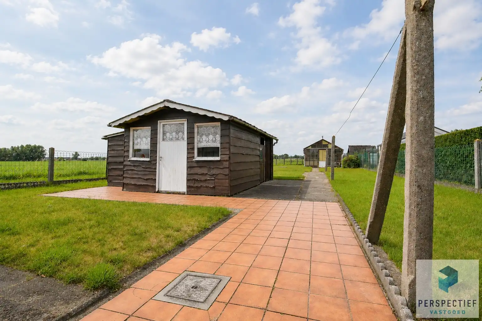 Te renoveren woning met rondom landelijke uitzichten foto 3