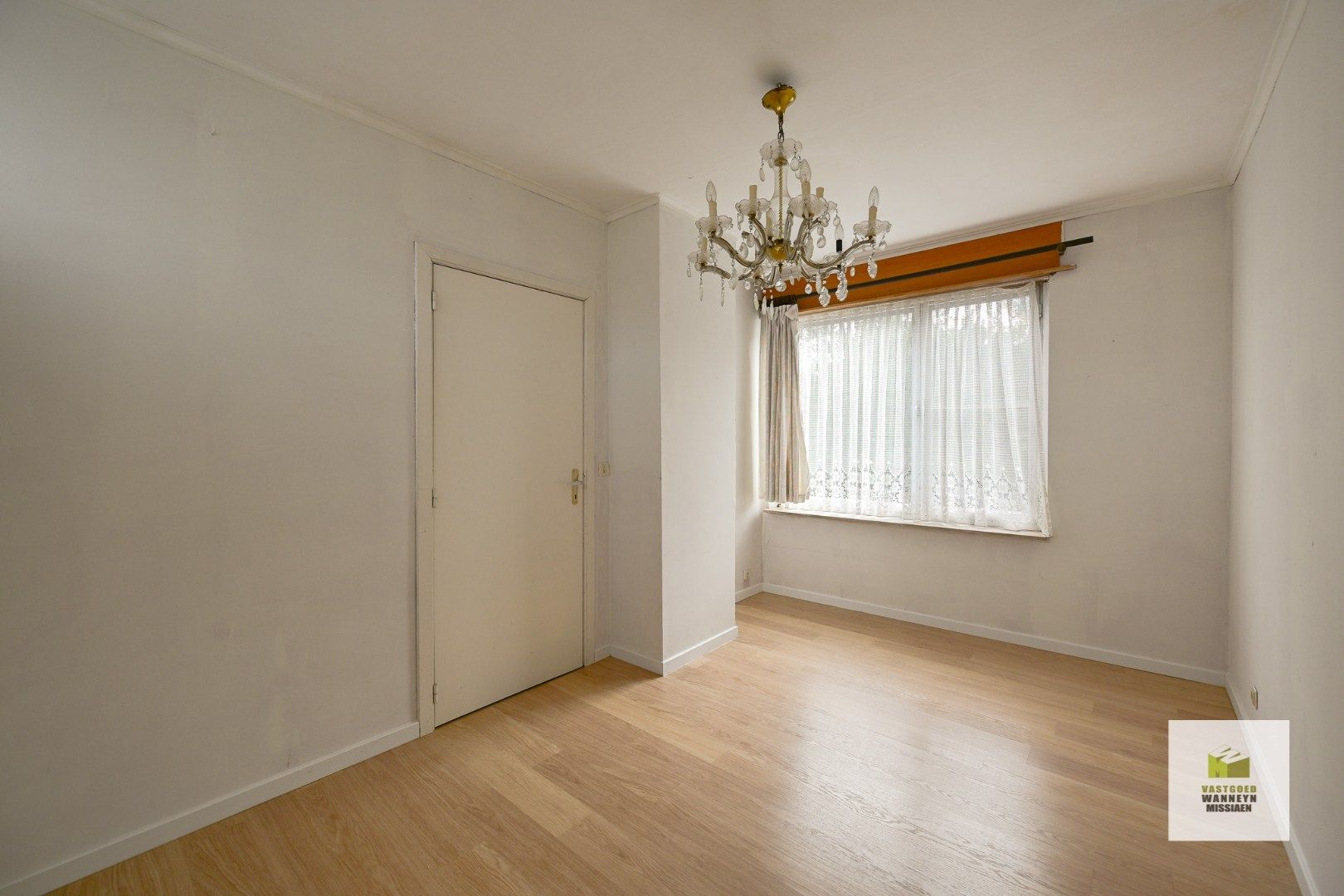 Te renoveren woning met 3 slaapkamers en zongerichte tuin op centrale ligging te Tielt foto 18