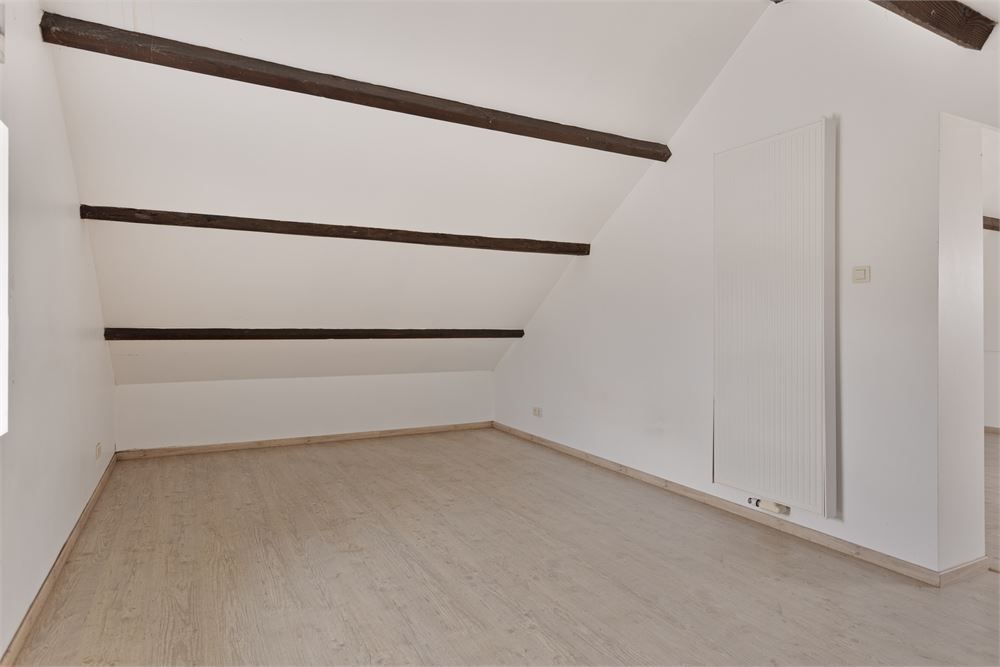 Te renoveren woning voor gemengd gebruik in landelijke omgeving foto 14